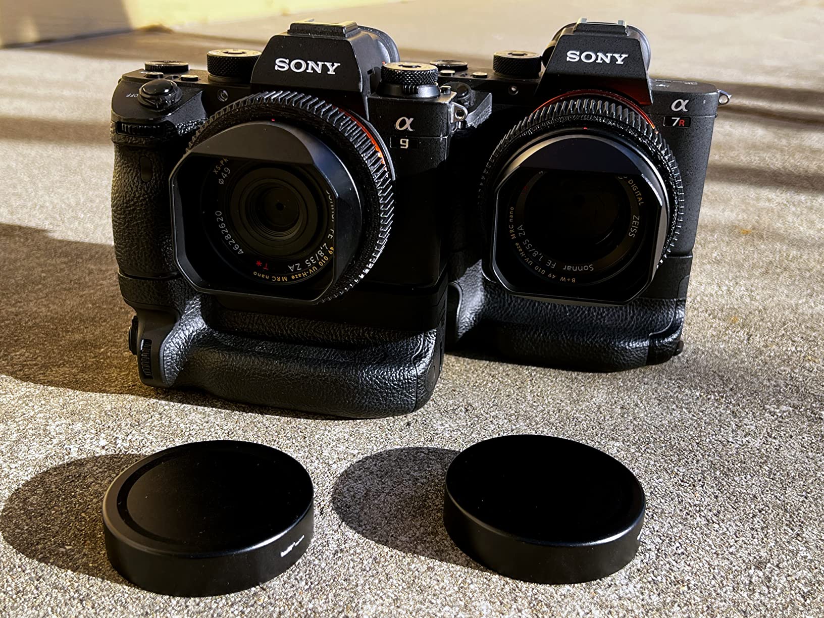 Haoge LH-RX1B Square Metal Bayonet Lens Hood Shade for Sony FE 35MM F2.8 55MM/F1.8 Carl Zeiss Sonnar T* FE 24mm F1.8 ZA E Mount Lens customer photo 1