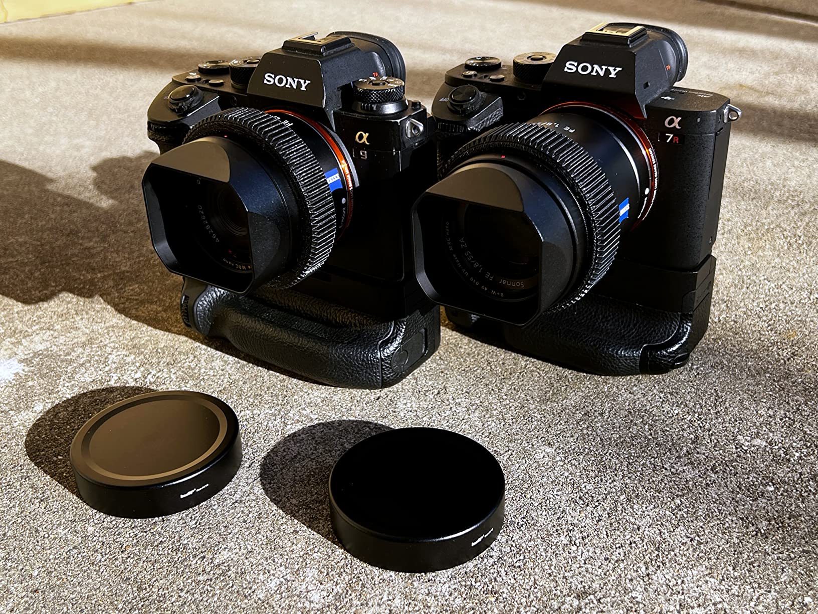 Haoge LH-RX1B Square Metal Bayonet Lens Hood Shade for Sony FE 35MM F2.8 55MM/F1.8 Carl Zeiss Sonnar T* FE 24mm F1.8 ZA E Mount Lens customer photo 2