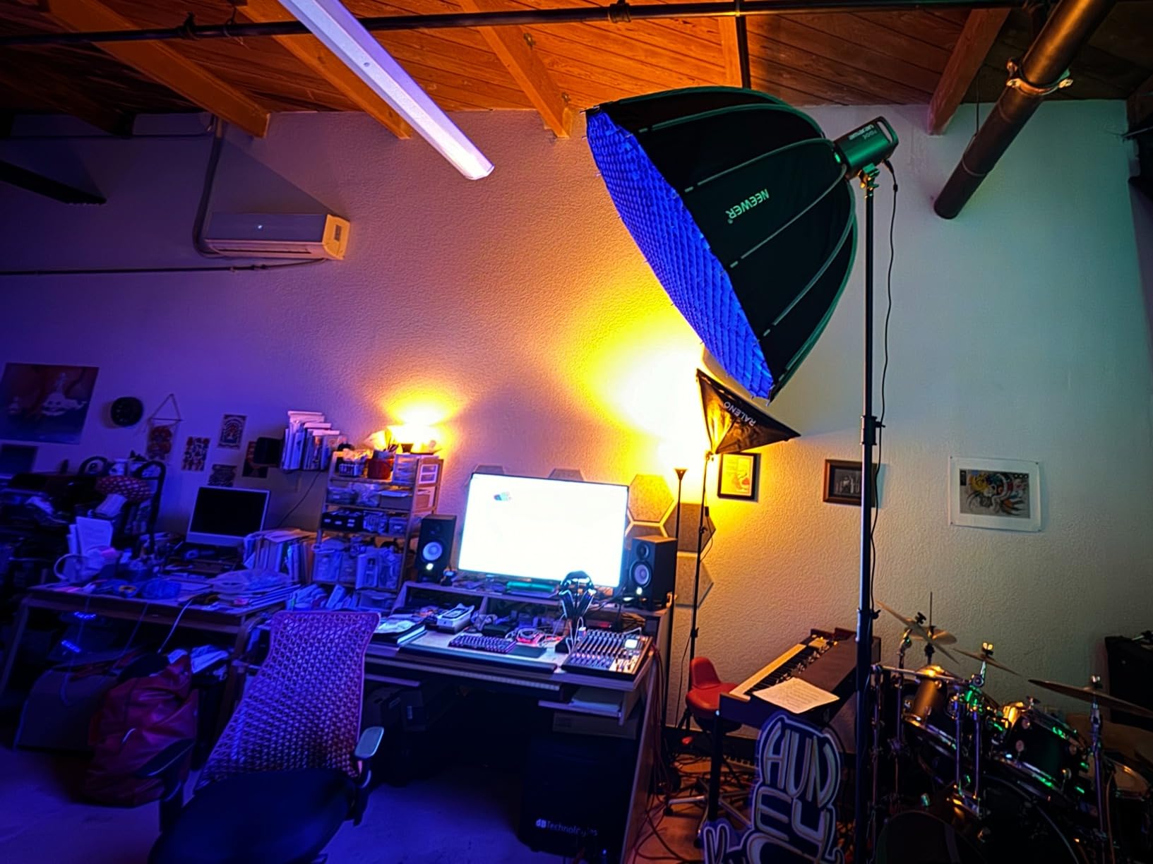 26inch/65cm Parabolic Softbox Quick Set up Quick Folding, with Diffusers/Honeycomb Grid/Bag, Compatible with Aputure 120d Light Dome Godox sl60w NEEWER RGB CB60 and Other Bowens Mount Lights customer photo 2