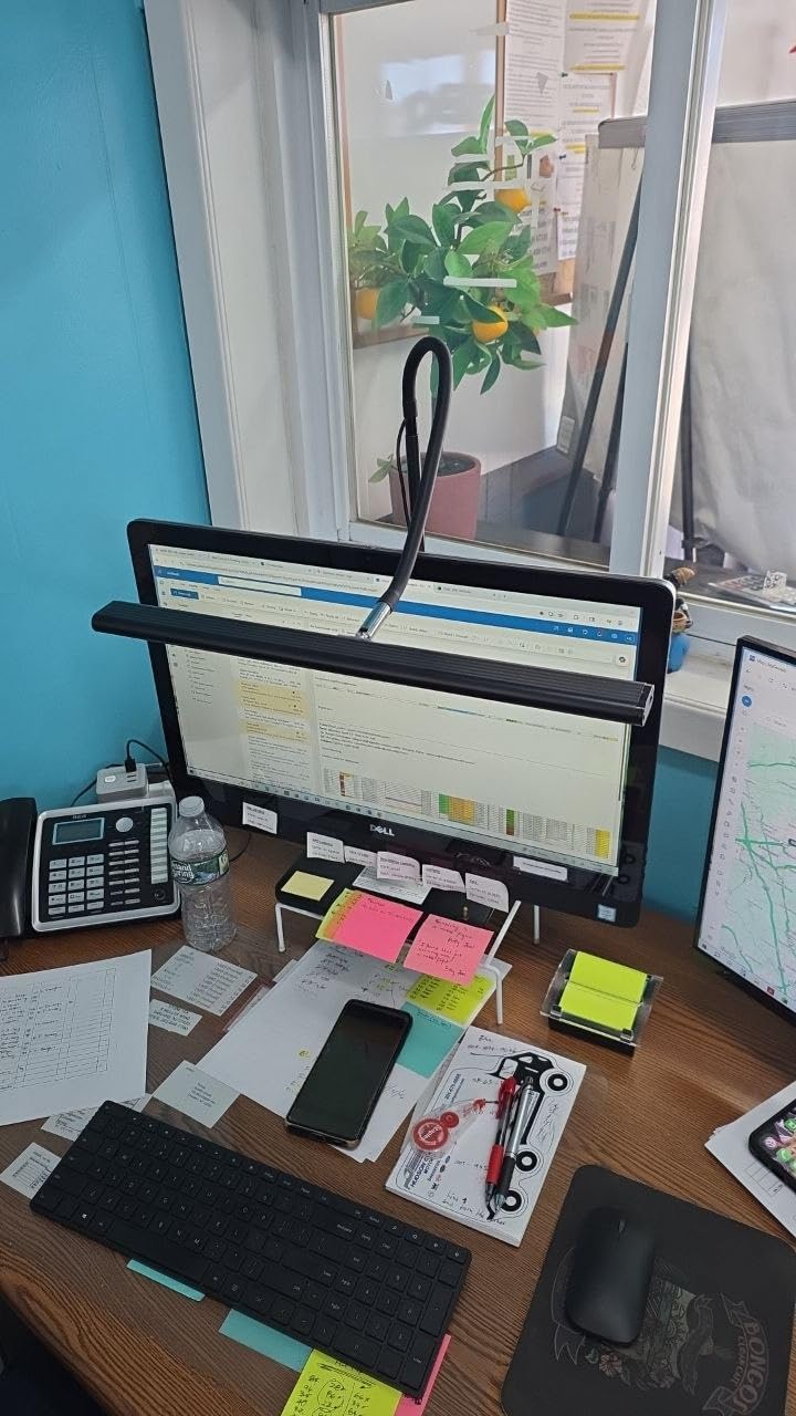 Airlonv LED Desk Lamp with Clamp, Architect Desk Lamp for Home Office with Remote, 24W Ultra-Bright Desk Light with Stepless Dimming and Stepless Color Temp, Memory Function for Study and Workbench customer photo 1