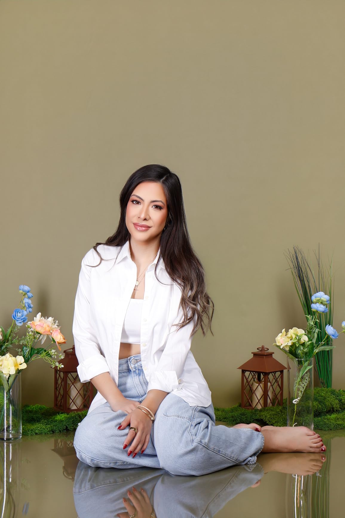 Denny Mfg - Seamless Paper Backdrop for Photoshoot with Free Gaffer Tape - True White Photography Paper Roll Background with Matte Finish for Studio, Video & Content Creation - (86 in x 36 ft) customer photo 1