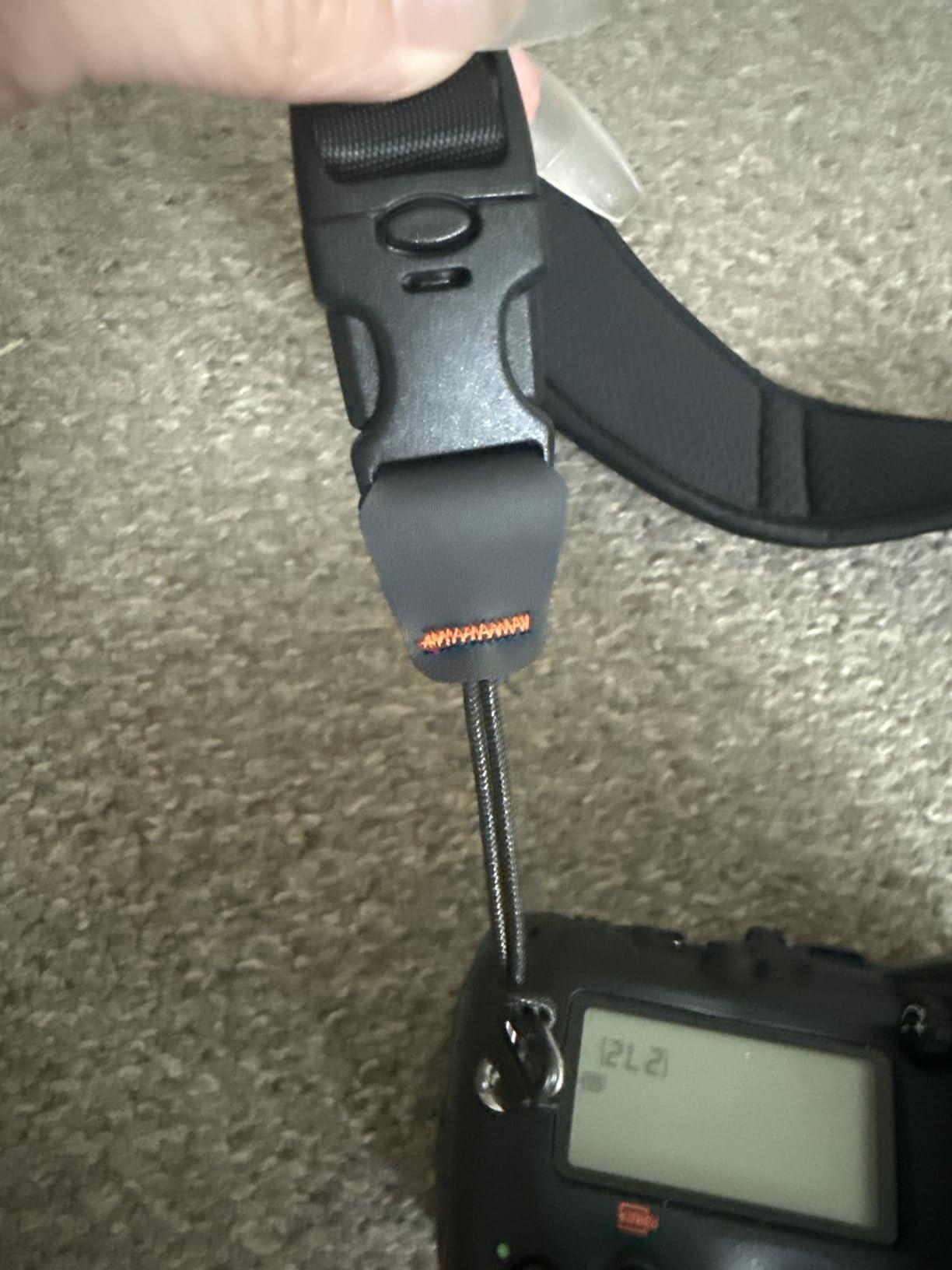 K&F CONCEPT Camera Neck Strap for Photographers, Soft Neoprene Adjustable Shoulder Belt with Zipped Pockets customer photo 1