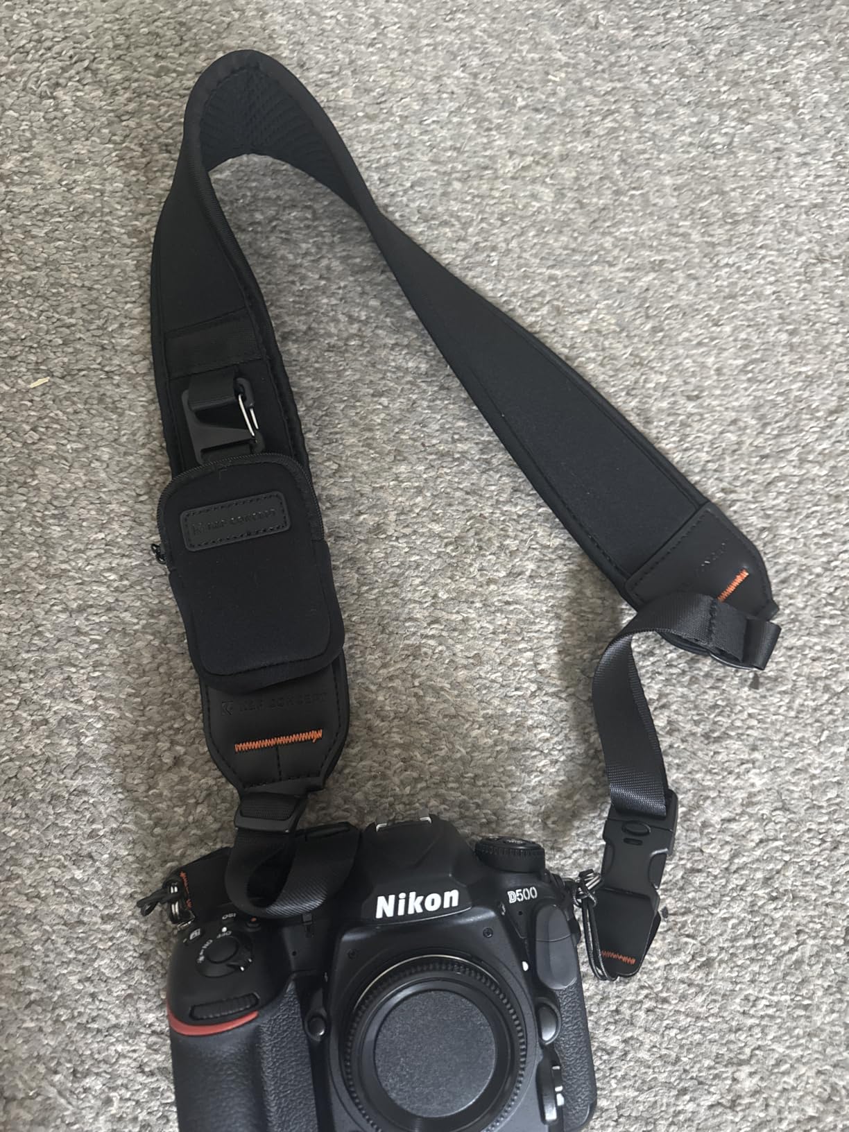 K&F CONCEPT Camera Neck Strap for Photographers, Soft Neoprene Adjustable Shoulder Belt with Zipped Pockets customer photo 2