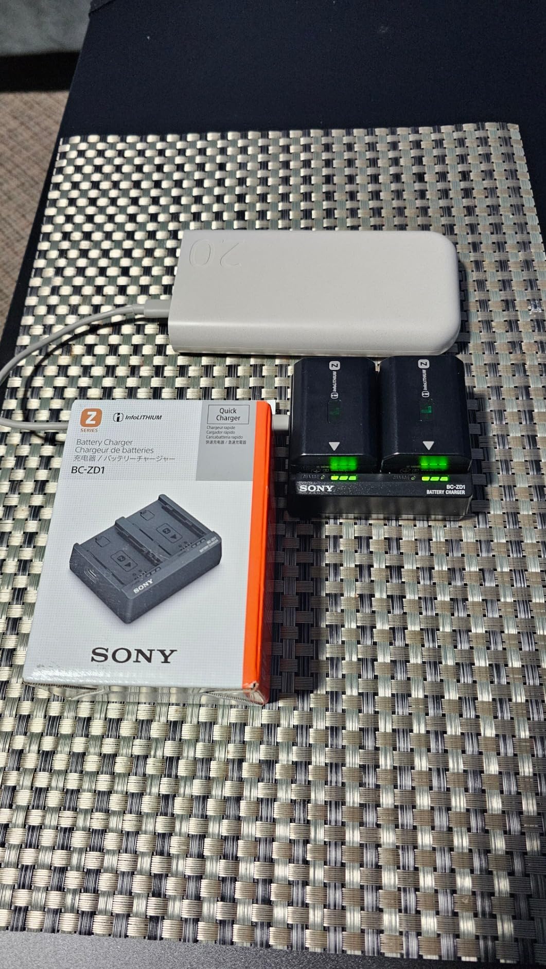Battery Charger BC-ZD1 | Battery Charger for high-Capacity NP-FZ100 Batteries (x2) with USB Power Delivery (PD) Support customer photo 2