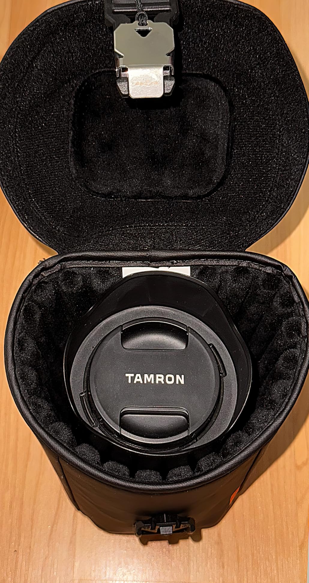 PGYTECH Camera Lens Case, Magnetic Buckle Camera Lens Bag, Water Resistant Protective Lens Pouch for DSLR Camera Lens, Thick Camera Lens Bag for Nikon, Tamron, Fuji, Canon Size M customer photo 1