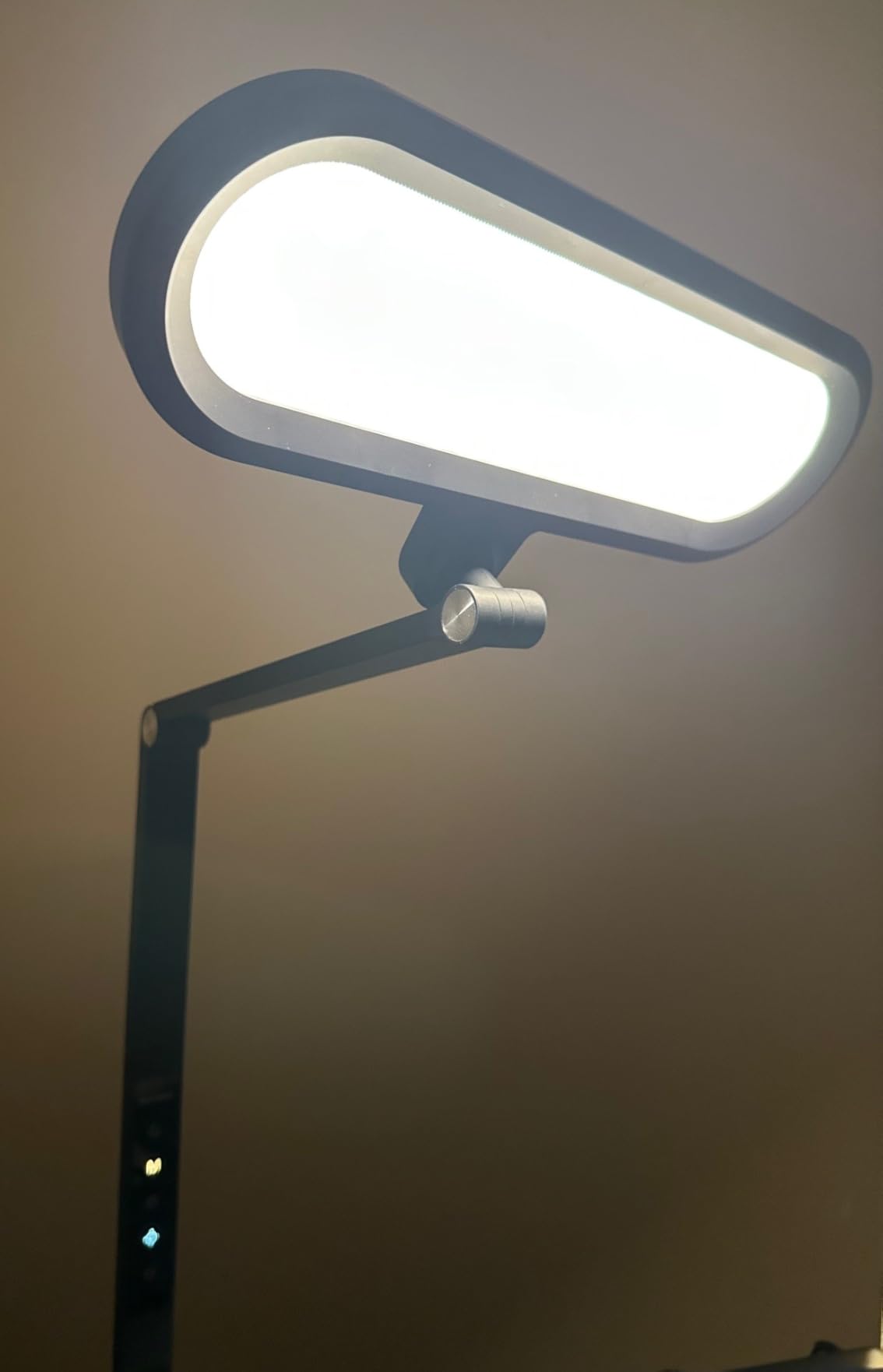 NEEWER Basics 16W Desktop LED Lamp for Home Office Video Conference Reading Lighting, Eye Caring Foldable Double Sided Dimmable Touch Ring Light with Desk Stand Memory Timer 5 Color Modes CRI95, FR16 customer photo 1