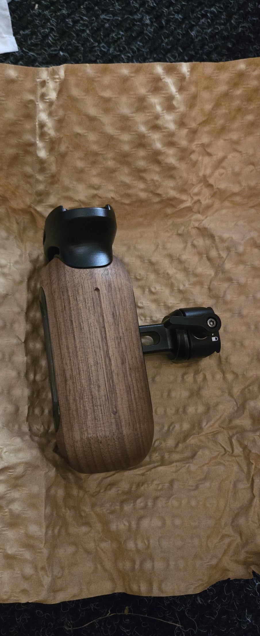 SmallRig Wooden Side Handle for Camera Cages with NATO Clamp, Left or Right Side Ergonomic Handgrip, 27mm / 1.06in Up/Down Vertical Adjustment, 15kg / 33.1lb Load Capacity customer photo 1
