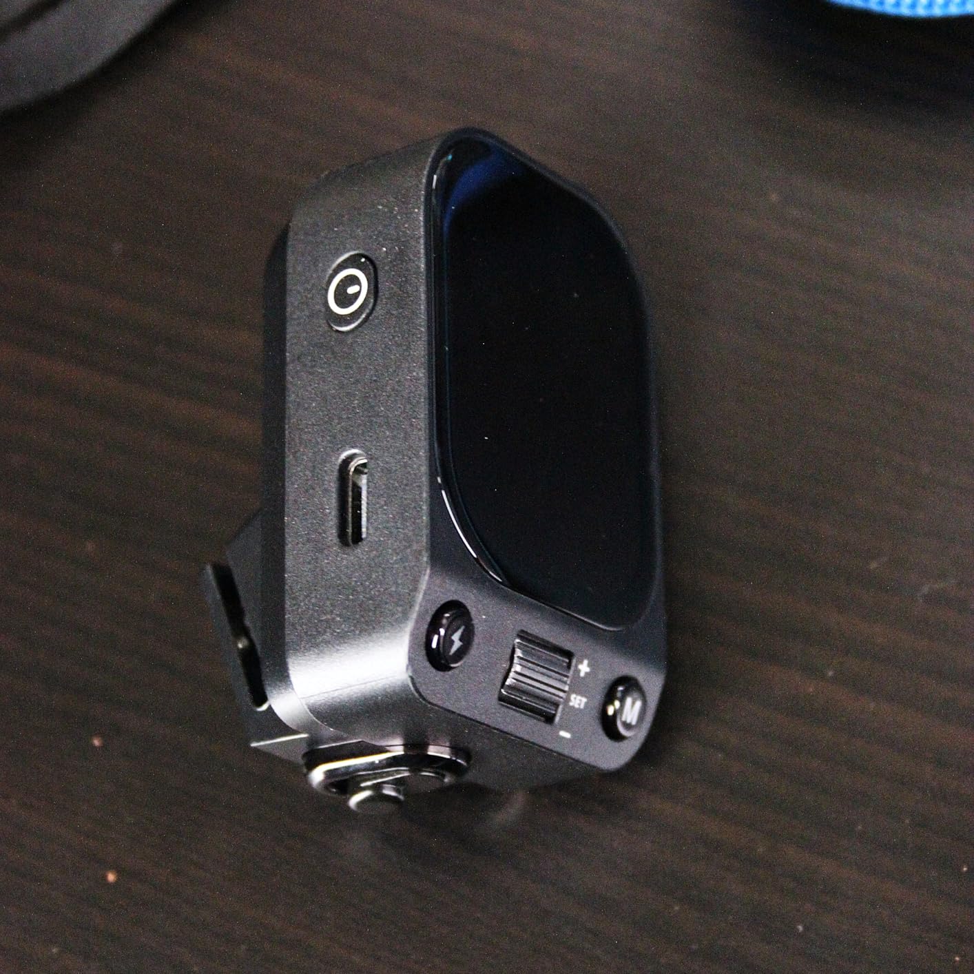 NEEWER QZ-C 2.4G TTL Wireless Flash Trigger Compatible with Canon R6 R5 6D Mark II Cameras, OLED Touchscreen Hot Shoe Flash Transmitter with 1/8000s HSS, 1000mAh Battery/CM Switch customer photo 2