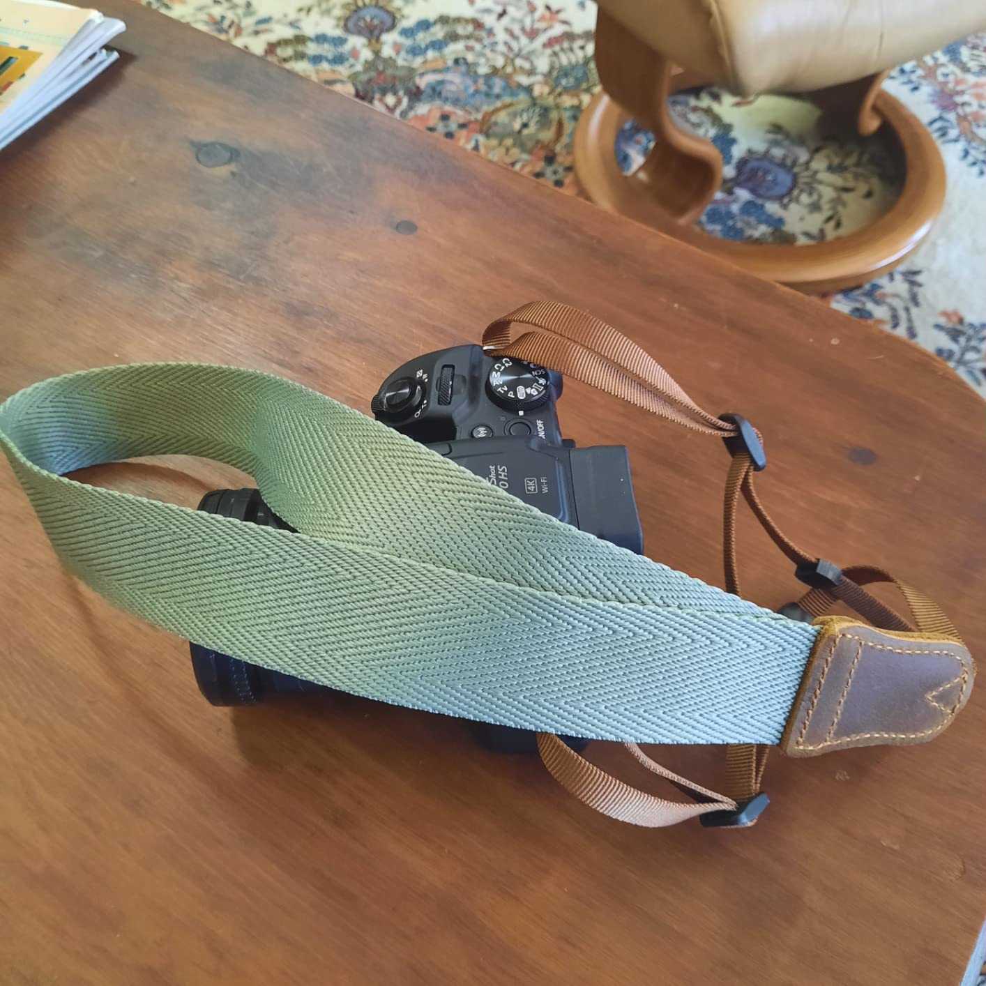 Padwa Lifestyle Black Camera Strap - Double Layer Crazy Horse Cowhide Head, 1.5