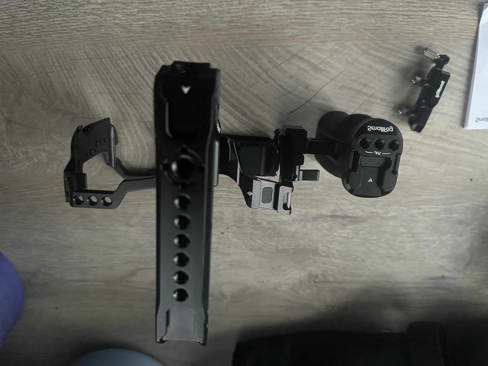 SmallRig Camera Cage Kit for Canon R6 Mark III / R6 Mark II with Top Handle, Side Handle and Cable Clamp, HawkLock Dual NATO Rails, Quick Plate for Arca, Support Handheld and Low-Angle Shooting-5956 customer photo 1
