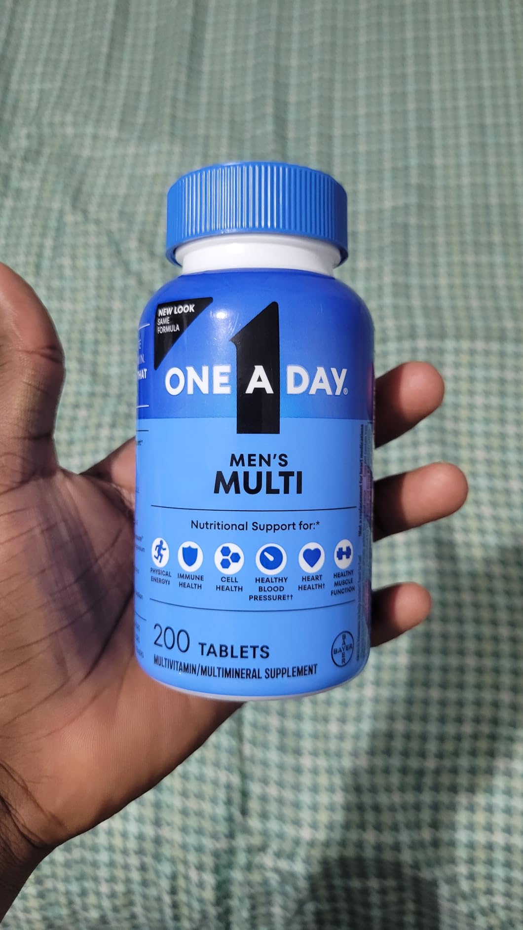One A Day Multivitamin for Men - Daily Mens Multivitamins with Vitamin D, Zinc, Folic Acid, and B Vitamins, Physical Energy Support, 200 Count customer photo 2