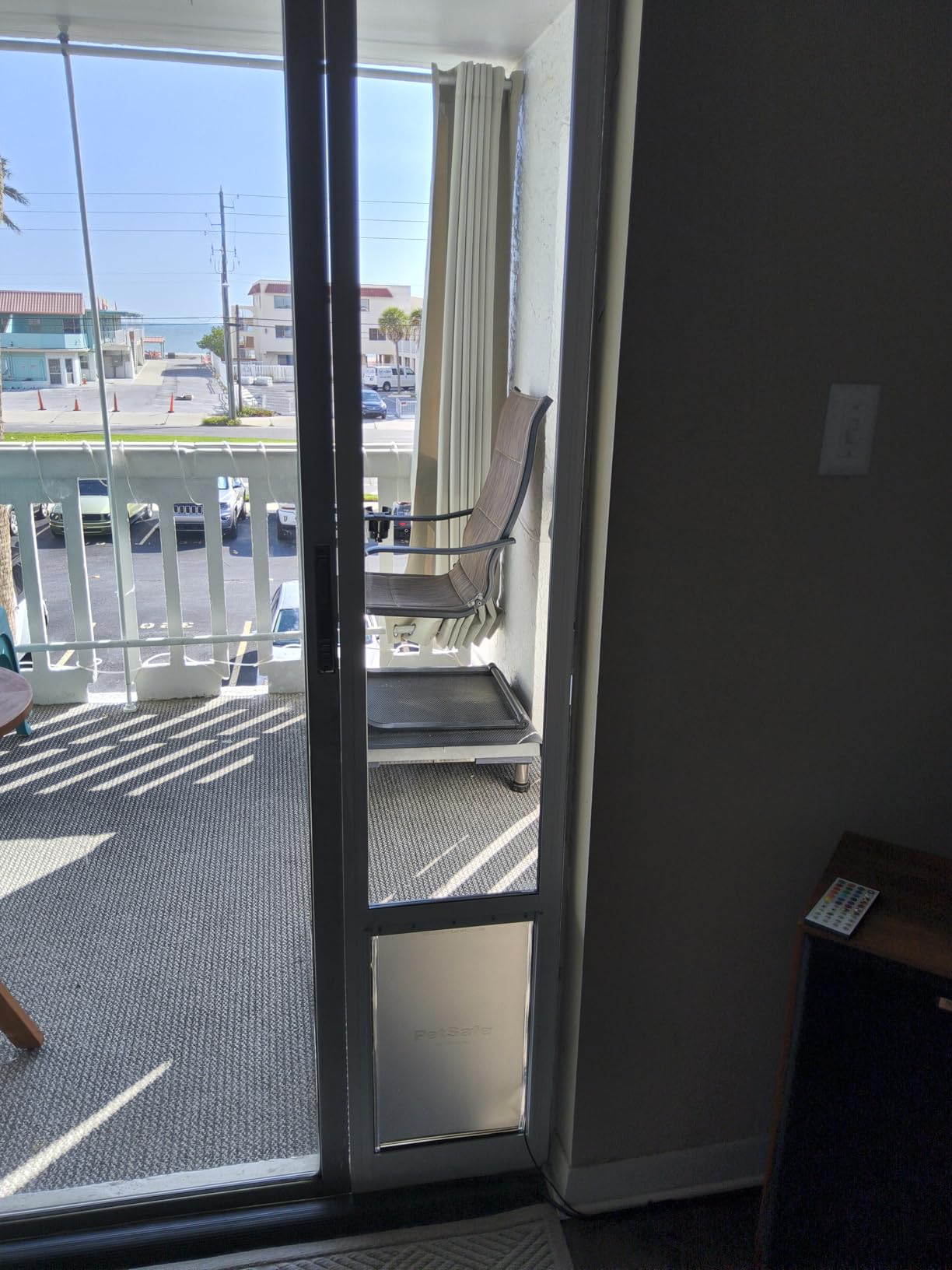 PetSafe Sliding Glass Pet Door - No-Cut DIY Install Doggy Door for Renters - Aluminum Frame - Adjustable Height 75 7/8