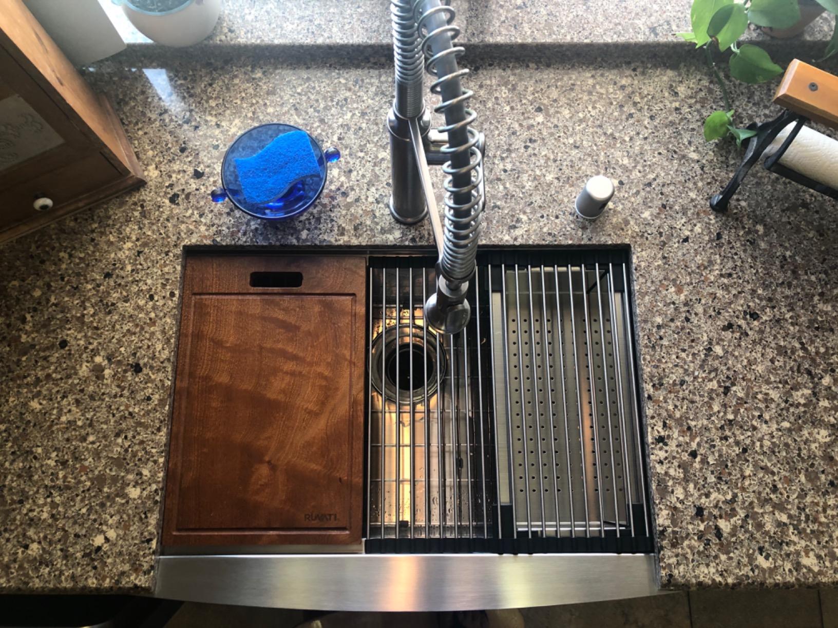 Ruvati 33-inch Apron-front Workstation Farmhouse Kitchen Sink - 16 Gauge Stainless Steel Single Bowl with Brushed Finish, RVH9200 customer photo 1