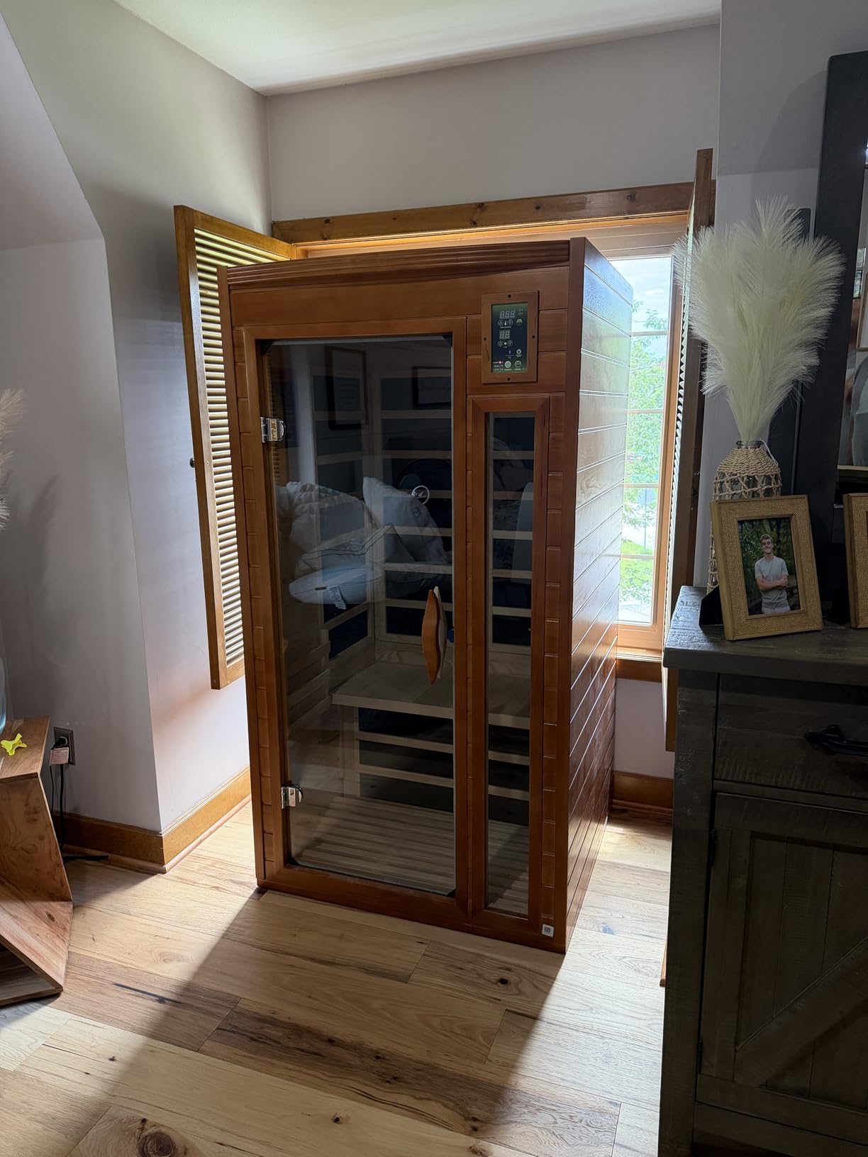 DYNAMIC SAUNAS Barcelona 1- to 2-Person Low EMF FAR Infrared Sauna with Red Light Therapy & Bluetooth Speakers customer photo 1