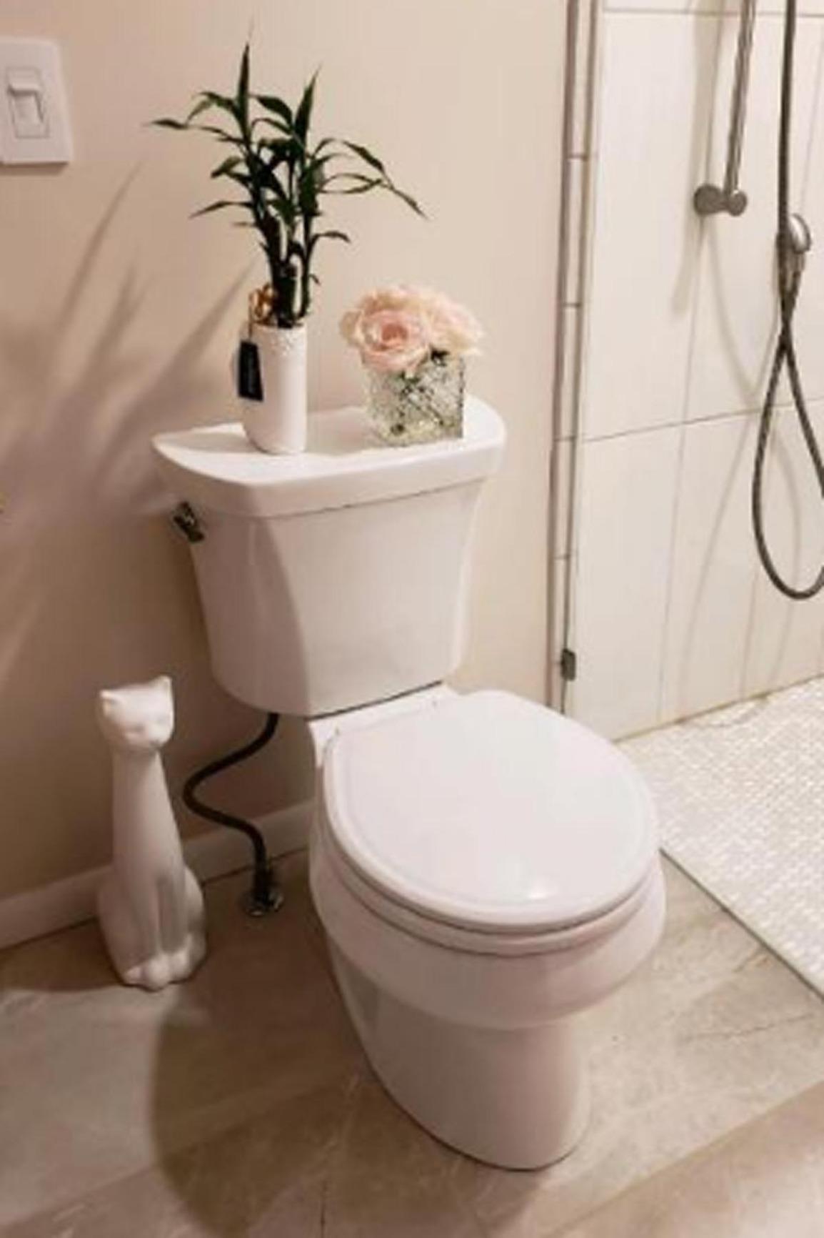 KOHLER K-3987-0 Wellworth Two-Piece Round-Front Dual-Flush Toilet with Class Five Flush System and Left-Hand Trip Lever, White customer photo 2