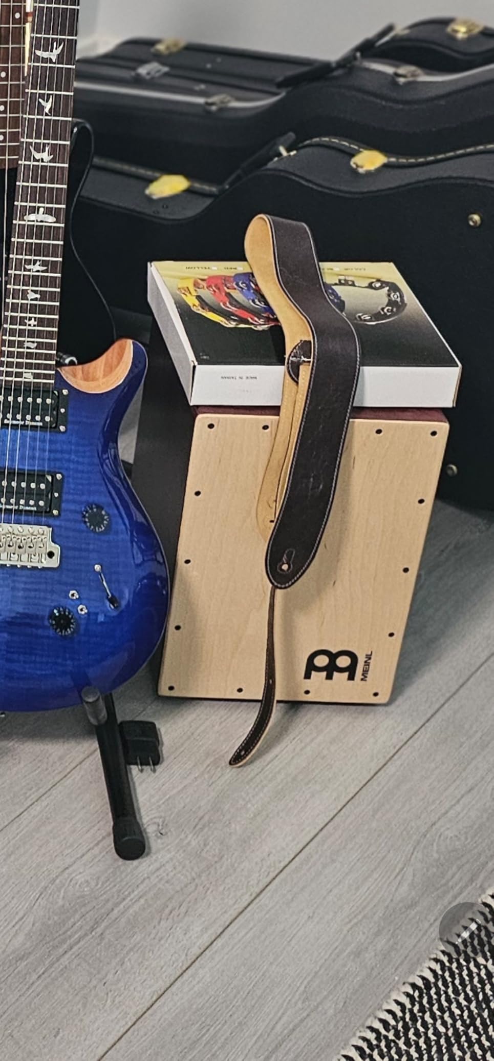 Meinl Percussion Snare Cajon Drum - MADE IN EUROPE - Compact Sit-On Box Drum with Snare & Bass Tone, Baltic Birch Wood, Compact Size, Rear Sound Port, Silicone Feet - For All Skill Levels and Settings customer photo 1