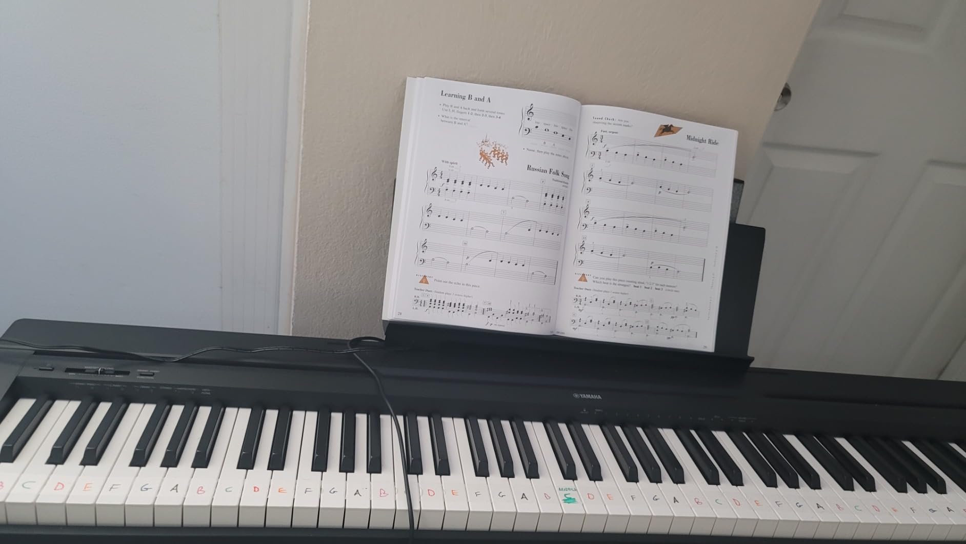Yamaha P45 88-Key Weighted Portable Digital Piano Keyboard with Built-in Speakers and USB Connectivity, Black customer photo 1