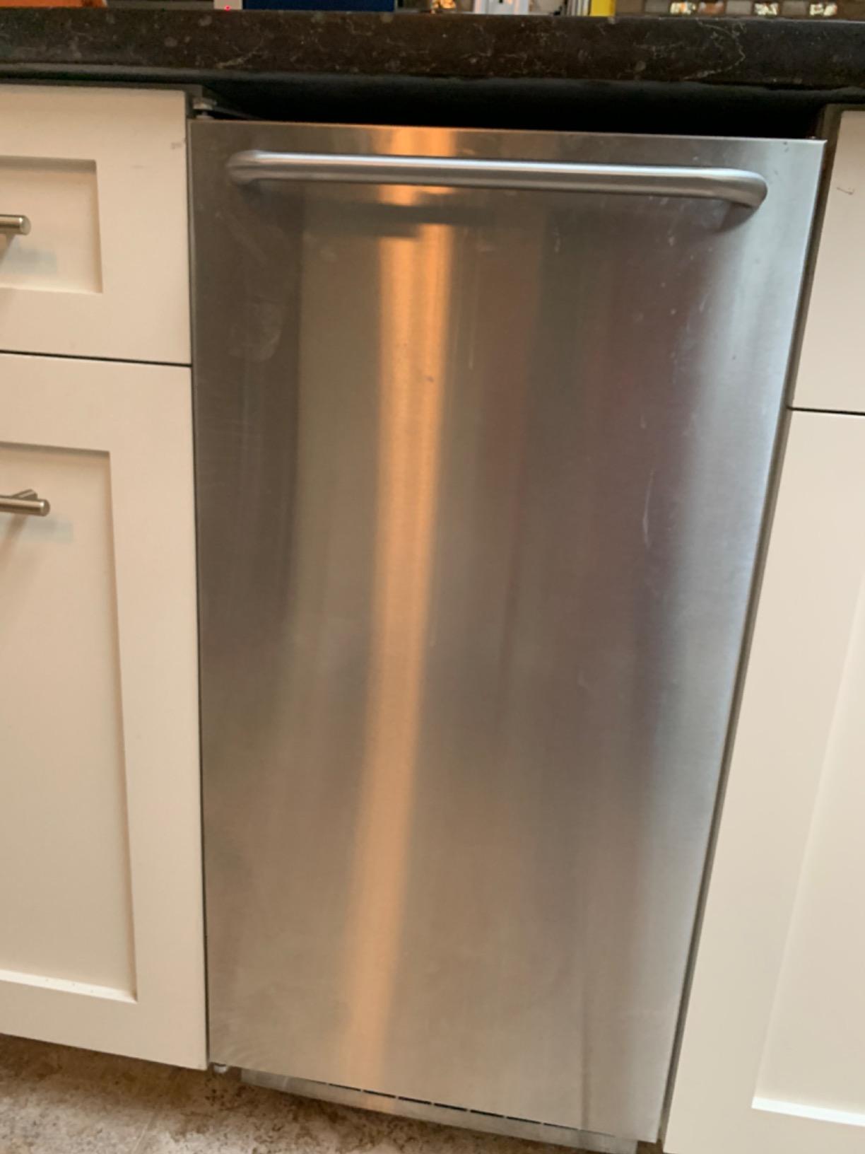 Scotsman CU50GA Undercounter Ice Maker, Gourmet Cube, Air Cooled, Gravity Drain with Cord, 115V/60/1-ph, 14.9