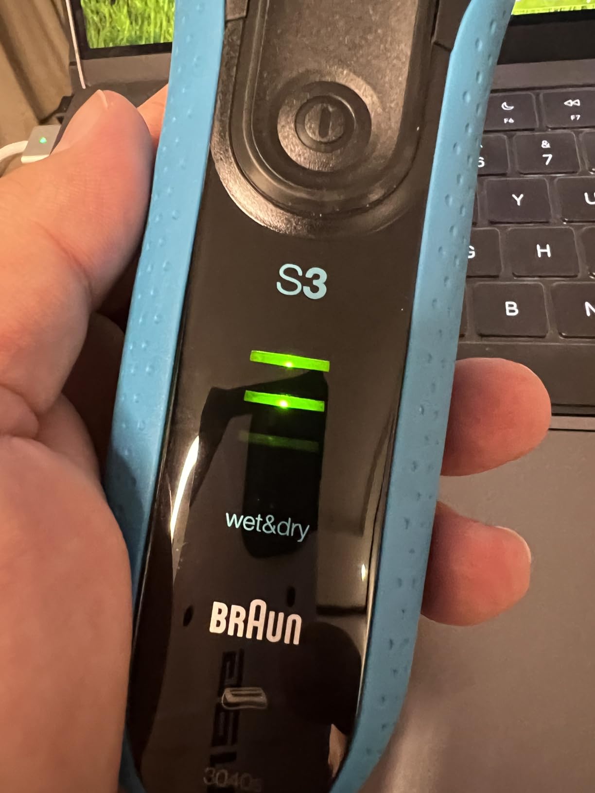 Braun Electric Series 3 Razor with Precision Trimmer, Rechargeable, Wet & Dry Foil Shaver for Men, Blue/Black, 4 Piece customer photo 2