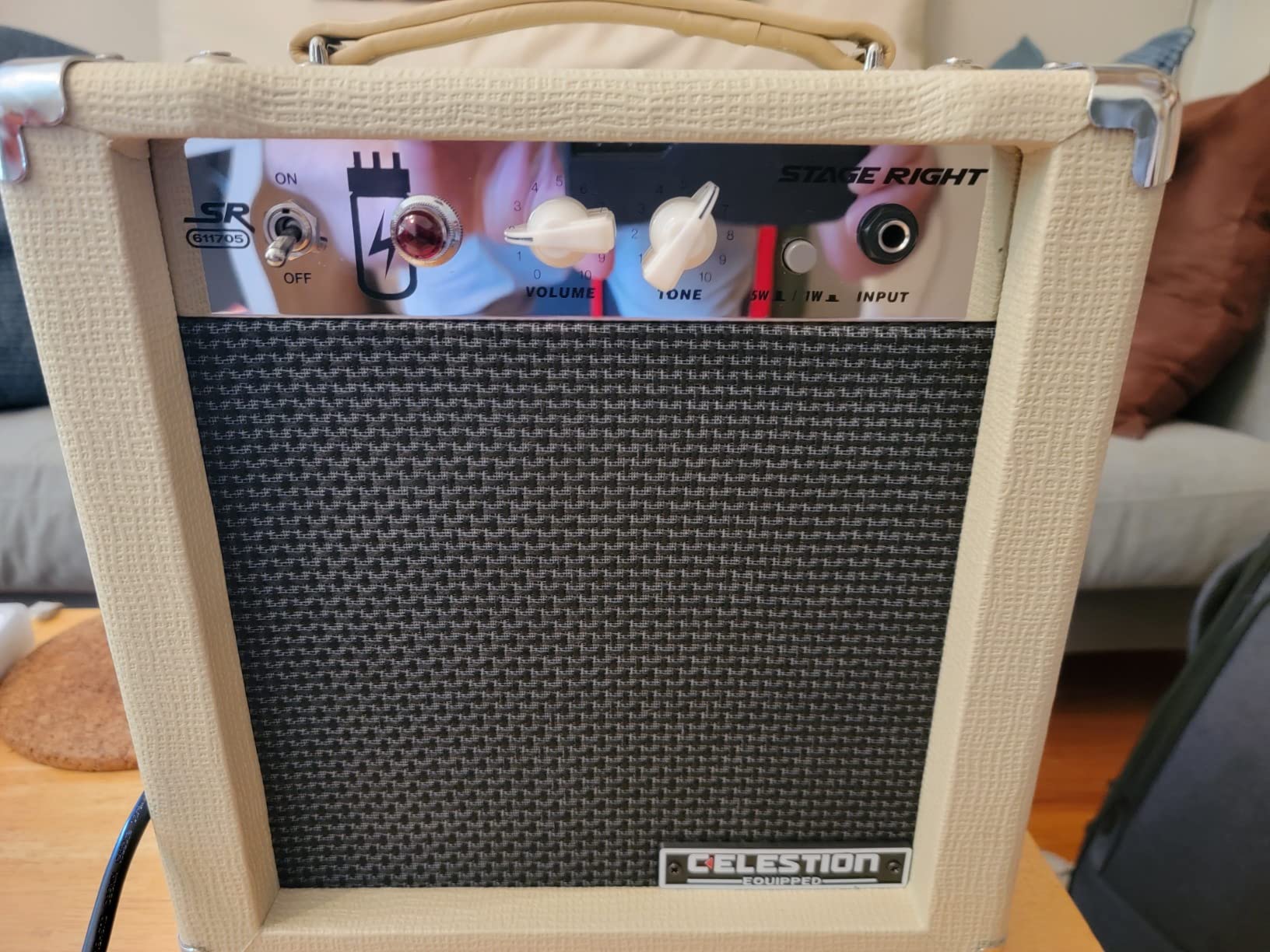 Monoprice 1x8 Guitar Combo Tube Amplifier with Celestion Super 8 Inch Speaker - 5-Watt, 12AX7 Preamp - Stage Right Series customer photo 1
