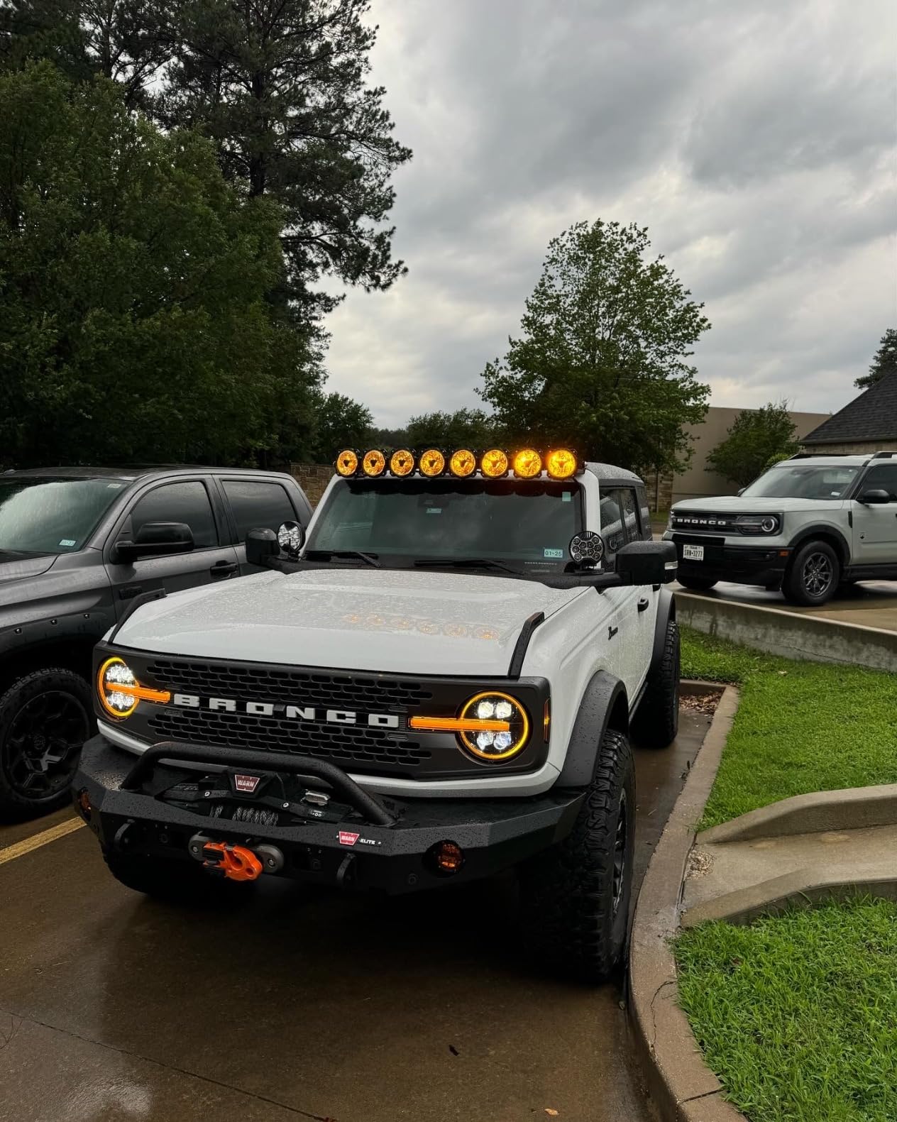 WARN ZEON 12-S 12V Winch - 12000 lb Capacity, 80ft Spydura Pro Synthetic Rope, Hawse Fairlead, Wireless Remote, IP68 Waterproof, Heavy Duty for Trucks, Jeeps, SUVs & Off-Road (95950) customer photo 1