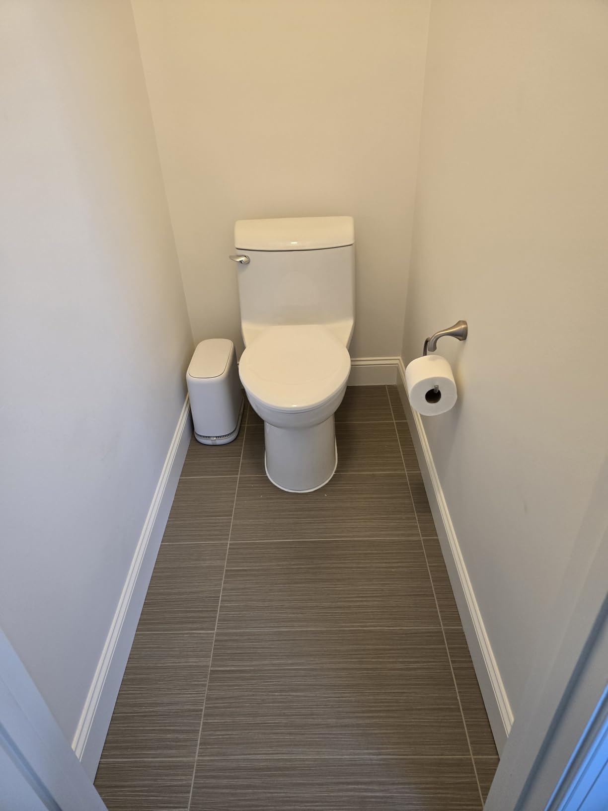 American Standard 2004314.020 Champion 4 One-Piece Toilet with Toilet Seat, Elongated Front, Standard Height customer photo 1
