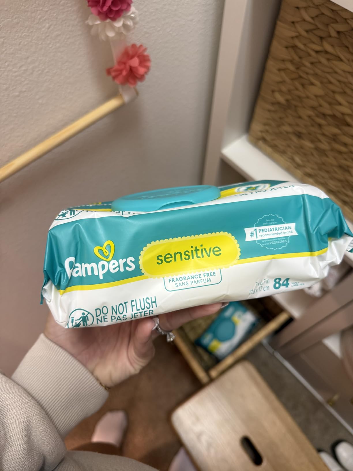 Pampers Sensitive Baby Wipes, Clinically Proven, Fragrance Free, Unscented, Water Based, Hypoallergenic, Multi-Use, Hand Wipes 504 Wipes Total (6X Flip-Top Packs) customer photo 1