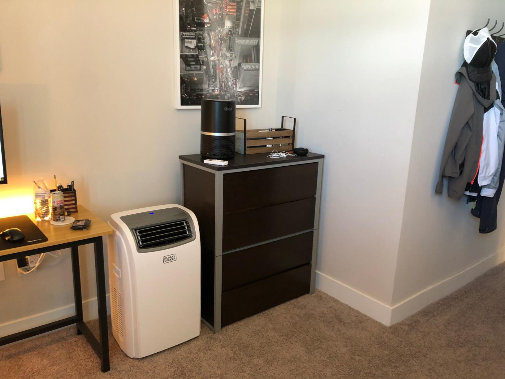 BLACK+DECKER Portable Air Conditioner, 14,000 BTU Cooling, 12,000 BTU Heating for Rooms up to 700 Sq. Ft., Smart AC Unit with Follow Me Remote, BPACT14HWT, White customer photo 2