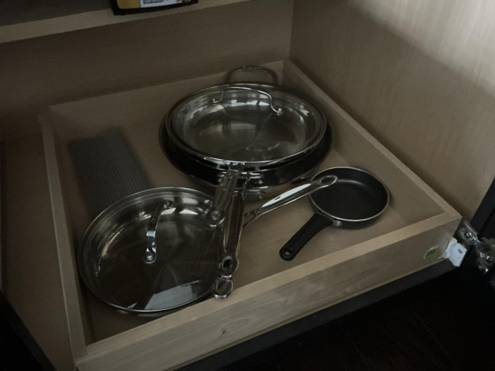 Cuisinart 17-Piece Stainless Steel Cookware Set, Chef's Classic Steel Collection with Pure Aluminum Core for Quick and Even Heat, Cool Grip Handles, Dishwasher Safe customer photo 2