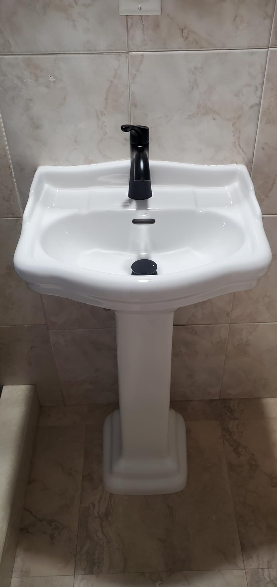 Fine Fixtures Roosevelt Bathroom Pedestal Sink - 18-Inch Small Pedestal Sink, Durable Vitreous China Ceramic with 4 Inch 3-Hole Bathroom Sink Faucet customer photo 1