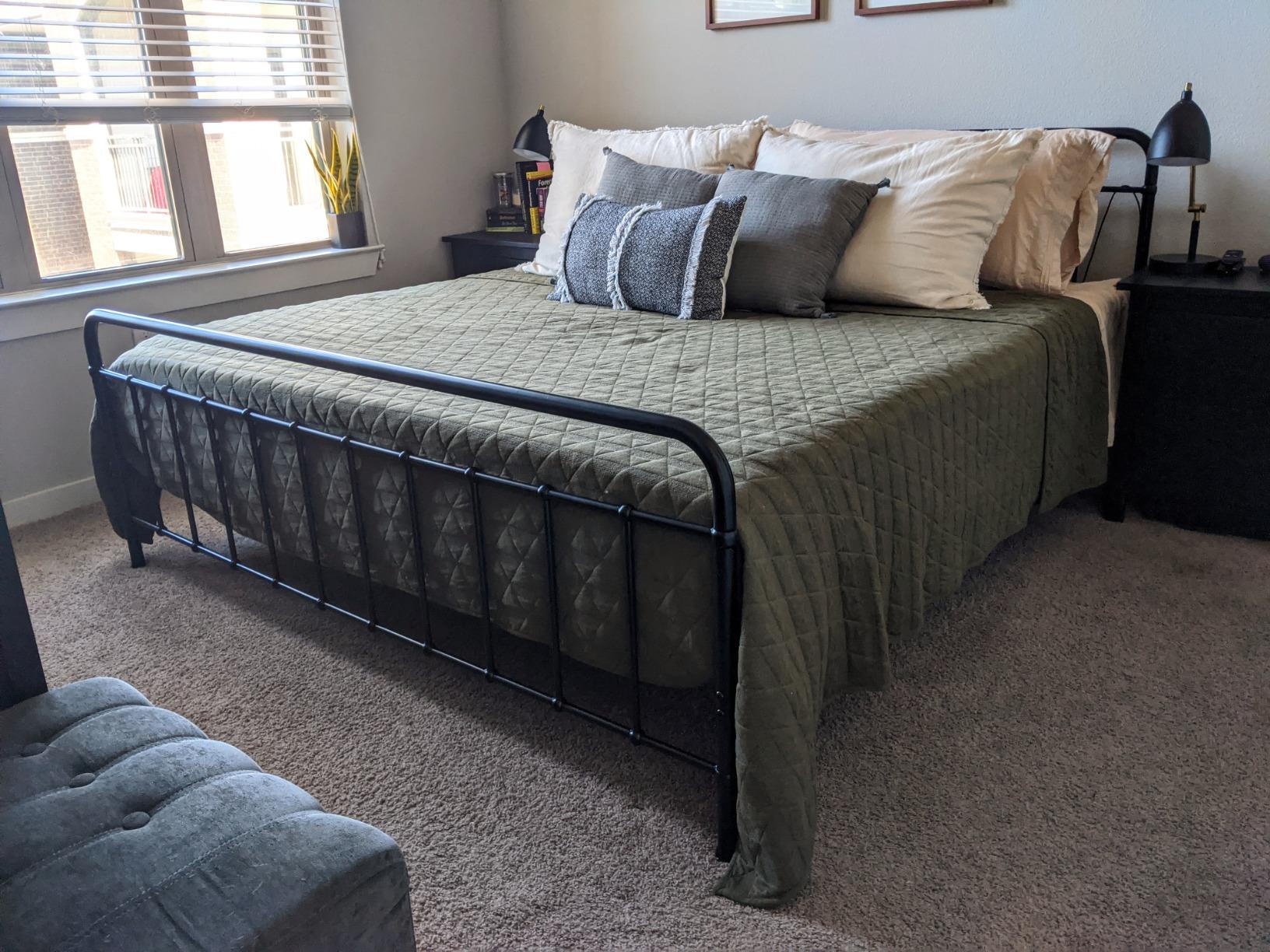 Vibe Gel Memory Foam Mattress, 12-Inch CertiPUR-US Certified Bed-in-a-Box, Full, White customer photo 2