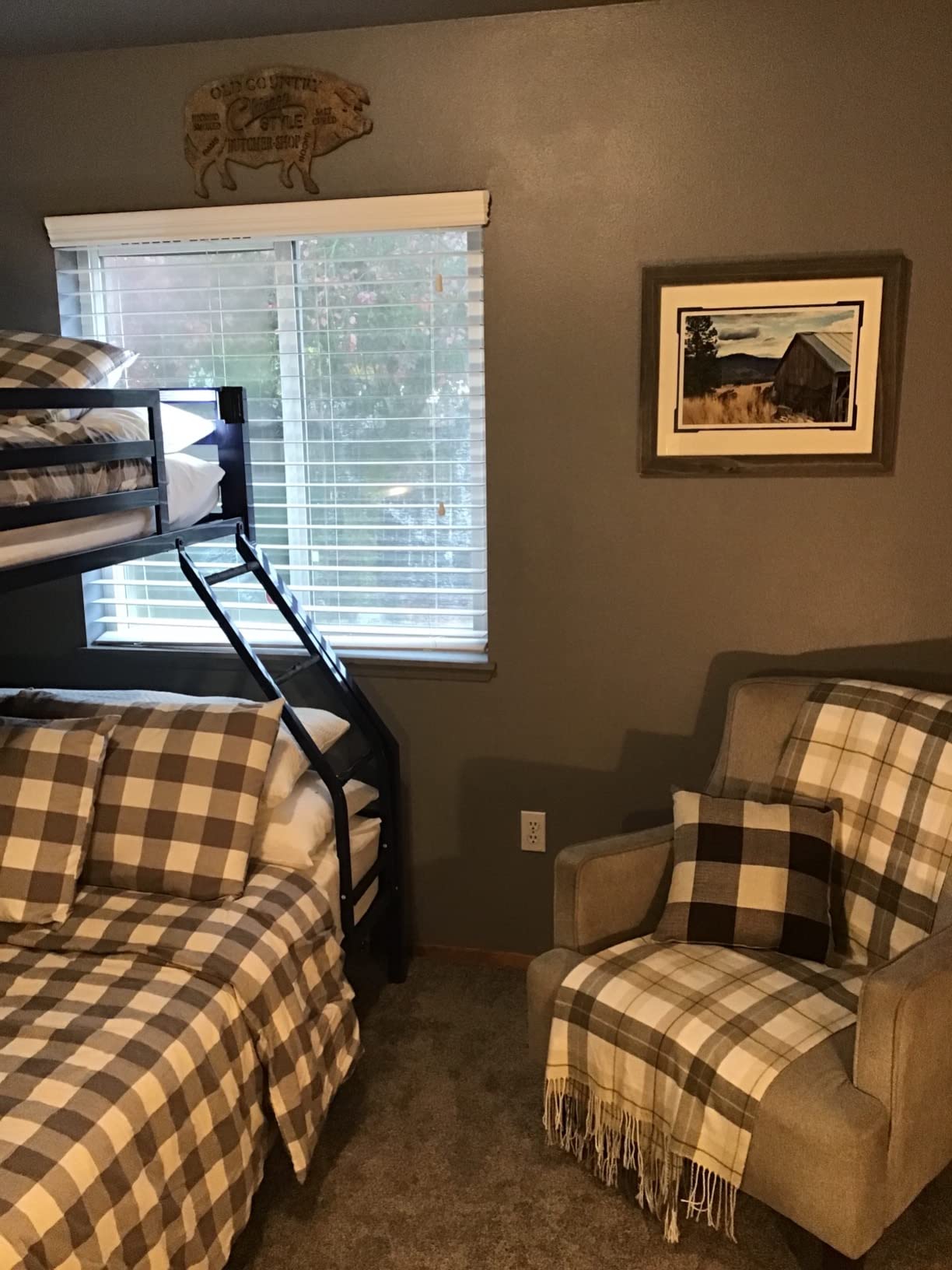 Novogratz Maxwell Metal Bunk Bed Frame for Kids and Teens, with Angled Ladder, High Guardrail and Metal Slats, No Boxspring Required, Underbed Storage Space, Twin-Over-Full, Gray customer photo 2