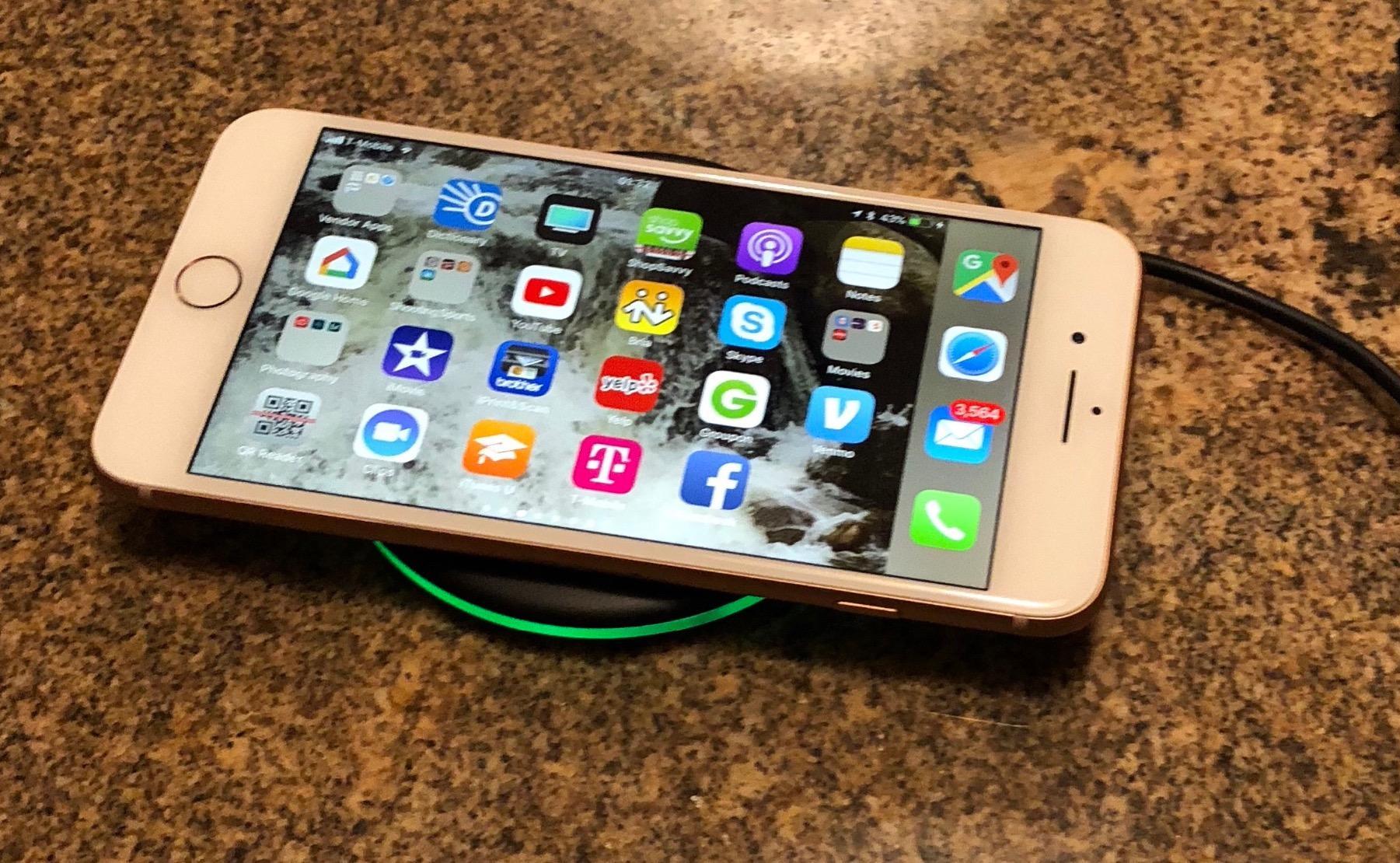 Yootech Wireless Charger, 10W Max Wireless Charging Pad for iPhone/Samsung/AirPods customer photo 2