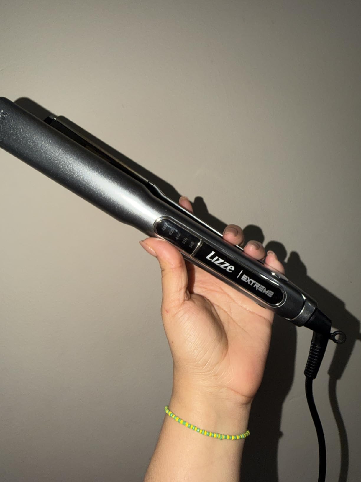 Lizze Extreme Professional Hair Straightener | Original Nano Titanium Technology Straightens Dry, Frizzy Hair Curls | 250 Deg. C. (480'f) - 110 Volts customer photo 1