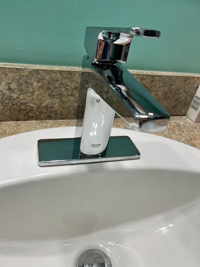 GROHE 23838000 Tallinn Single Hole Single-Handle Bathroom Faucet, 1.2 GPM, Chrome customer photo 2