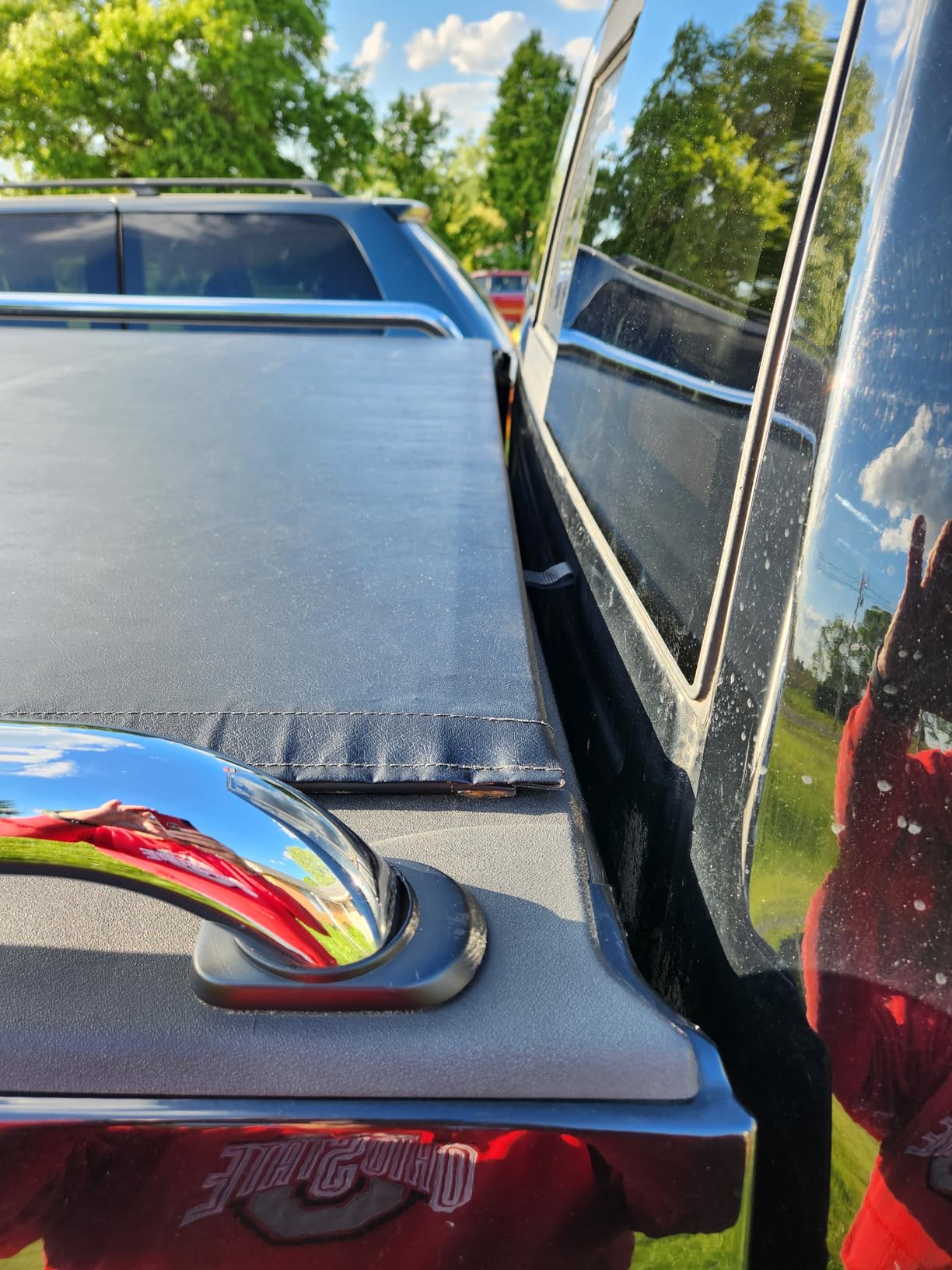 Tyger Auto T3 Soft Tri-fold Truck Bed Tonneau Cover Compatible with 2019-2026 Ram 1500 (Not Fit 19-24 Classic) | 5'7