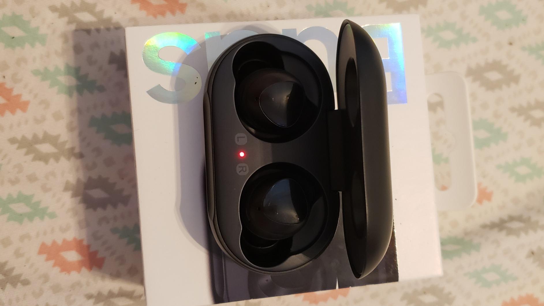 Samsung Galaxy Buds SM-R170 True Wireless Bluetooth Earbuds (Black) customer photo 1