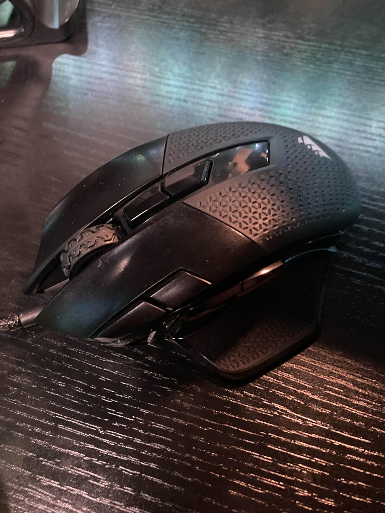 NIGHTSWORD RGB Gaming Mouse for FPS, MOBA - 18,000 DPI - 10 Programmable Buttons - Weight System - iCUE Compatible - Black customer photo 1