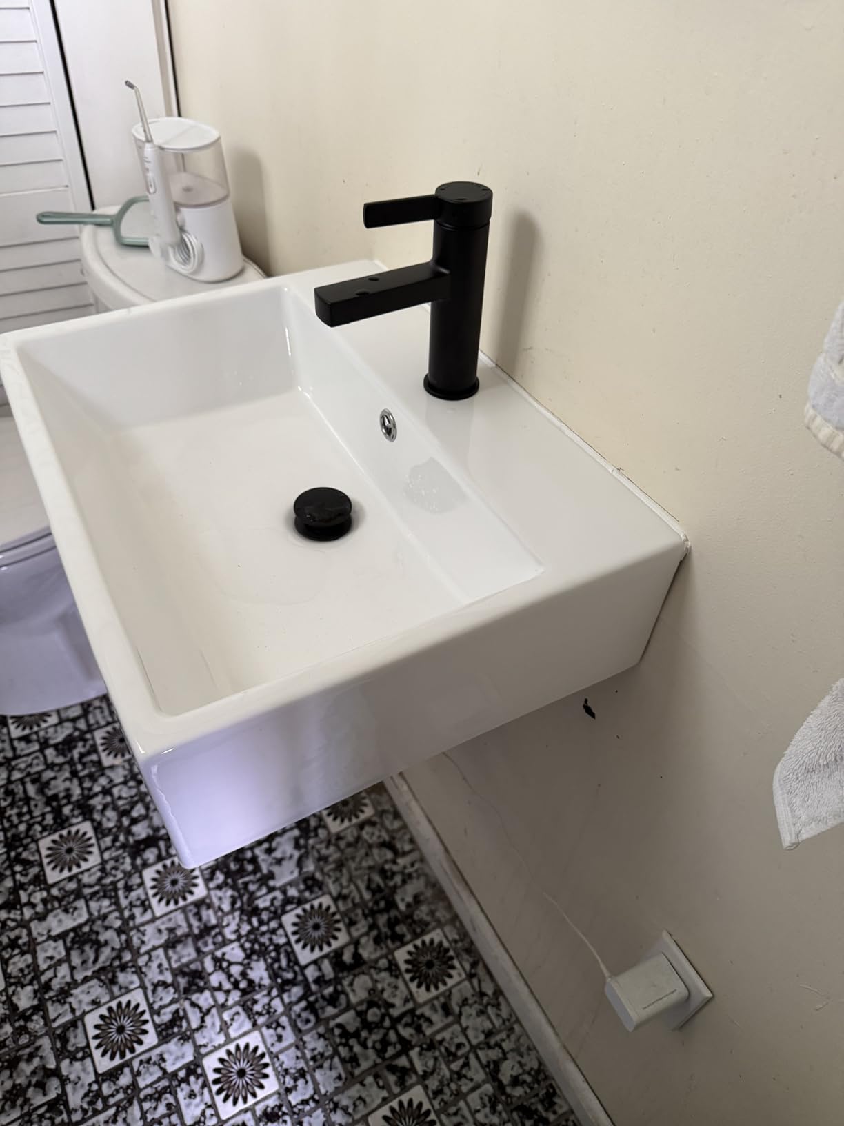 Lordear Floating Bathroom Sink Wall Mounted 21