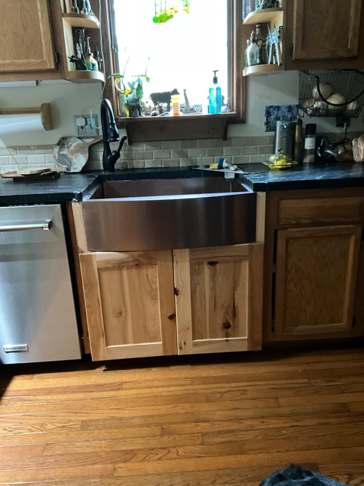 Ruvati Copper Tone 33-inch Apron-Front Farmhouse Kitchen Sink - Matte Bronze Stainless Steel Single Bowl, RVH9733CP customer photo 1