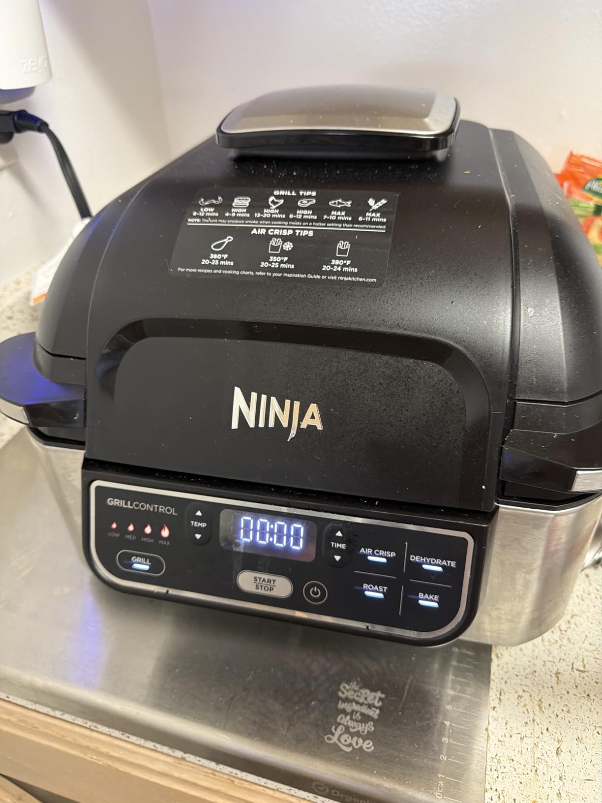 Ninja | Indoor Grill | Foodi | 5-in-1 (Grill, Air Fry, Roast, Bake, and Dehydrate | Fits up to 3lb Roast | Smoke Control System and Dishwasher Safe Parts| Black/Grey | AG301 customer photo 2
