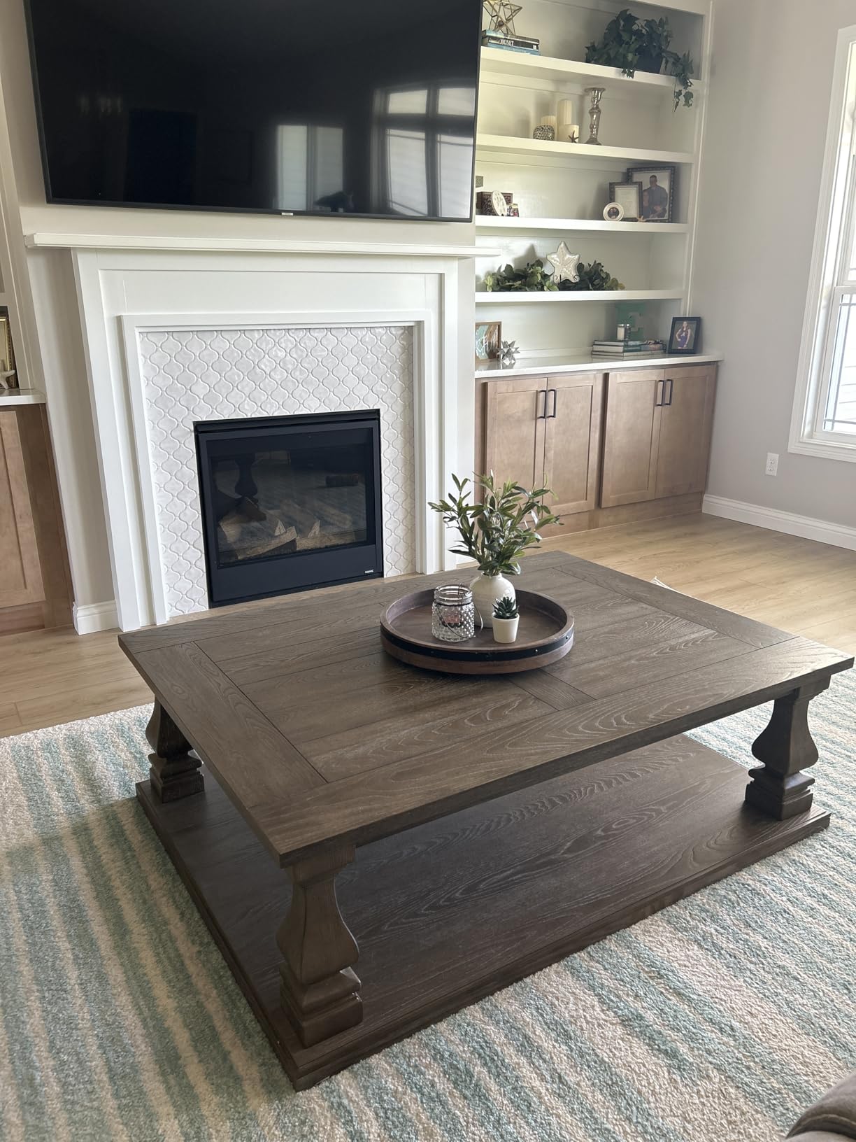 Signature Design by Ashley Johnelle Farmhouse Coffee Table with Weathered Gray Finish, Gray customer photo 2