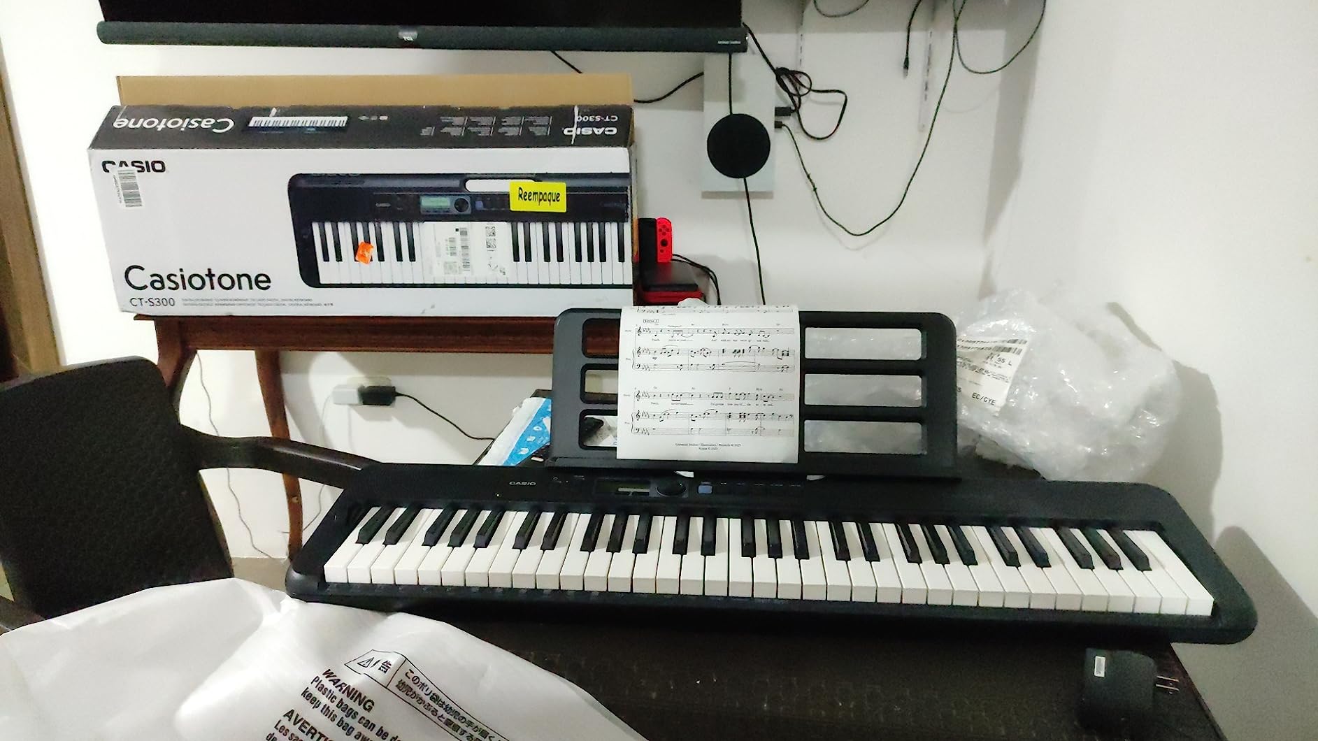 Casio Casiotone CT-S300 - Portable Keyboard | Touch-Sensitive | 400 Tones, 77 Rhythms & Pitch Bend customer photo 1