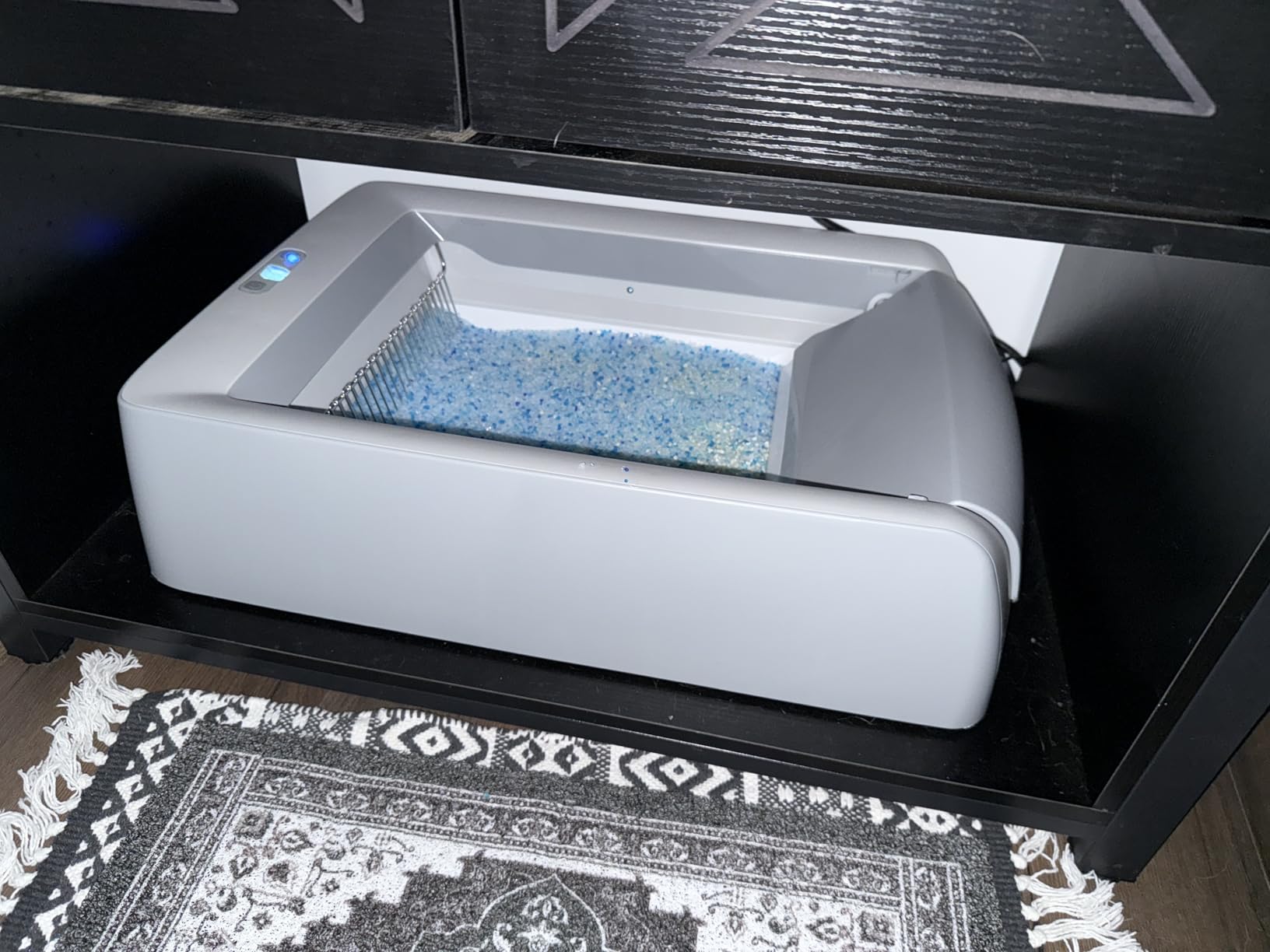PetSafe ScoopFree Self-Cleaning Cat Litterbox - Never Scoop Litter Again - Hands-Free Cleanup with Disposable Crystal Tray - Less Tracking, Better Odor Control - Includes Disposable Tray customer photo 1