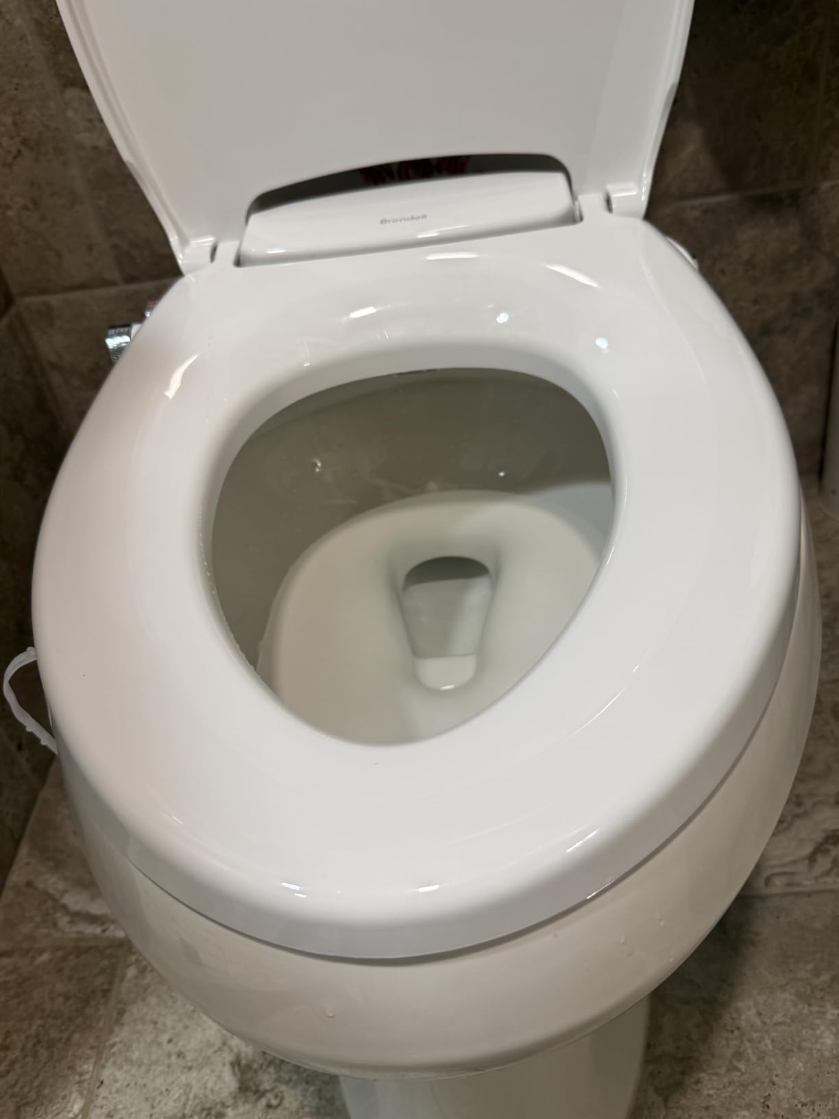 Brondell Bidet Toilet Seat Non-Electric Swash Ecoseat, Fits Elongated Toilets, White - Dual Nozzle System, Ambient Water Temperature - Bidet with Easy Installation customer photo 2