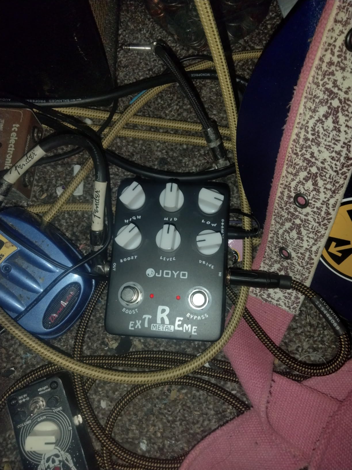 JOYO High-Gain Metal Distortion Guitar Pedal, 3-Band EQ with Sweep Mid-Freq & Boost Control for Electric Guitar, Bypass (Extreme Metal JF-17) customer photo 1