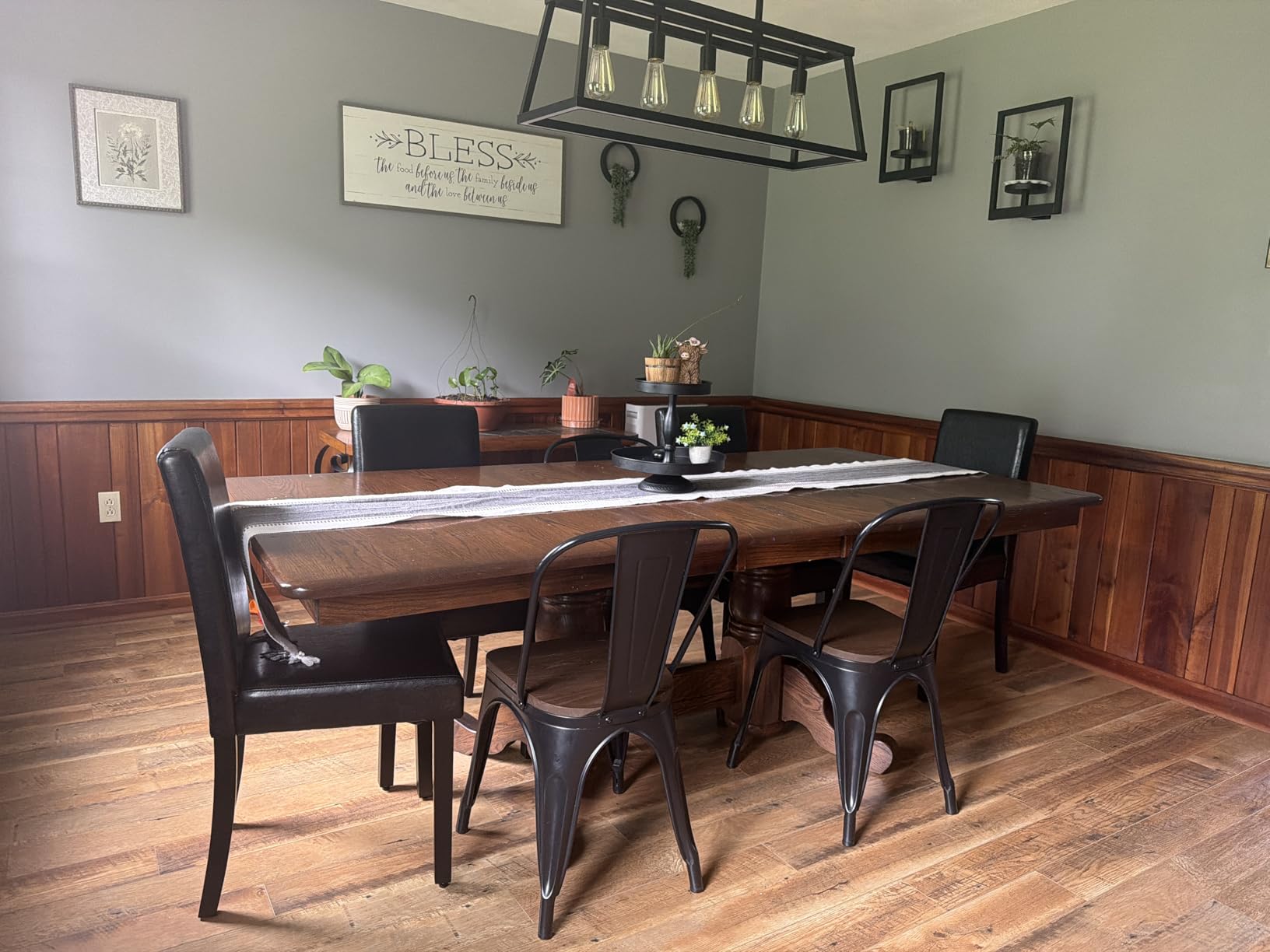 Yaheetech Dining Chairs Set of 4 PU Leather Upholstered Parsons Dining Chairs with Solid Wood Legs for Kitchen/Living Room/Restaurant, Modern Style, Black customer photo 1