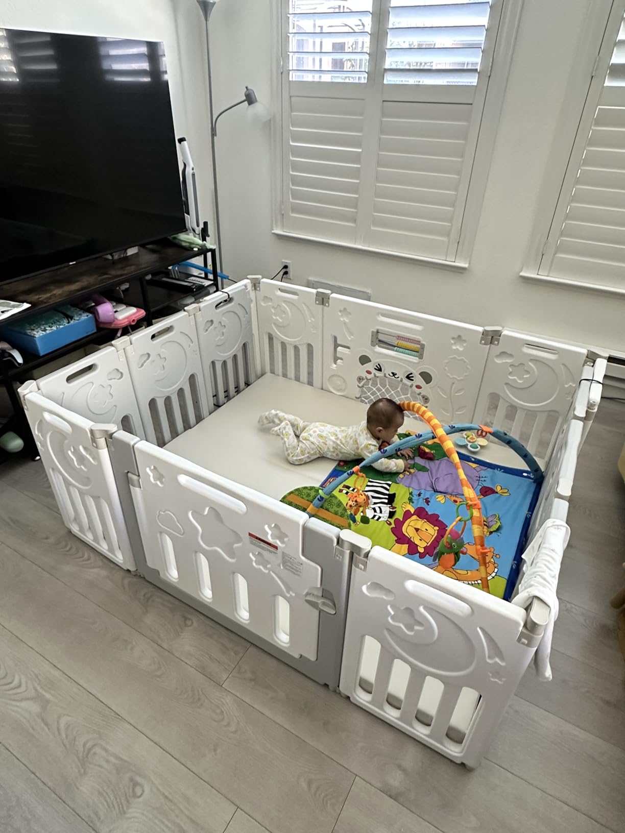 Dripex Baby Playpen, 14-Panel Foldable Playard for Toddlers 6-36 Months, Adjustable & Portable Indoor Outdoor Safety Play Area with Anti-Pinch Design, Game Panel and Safety Gate, Grey White customer photo 1