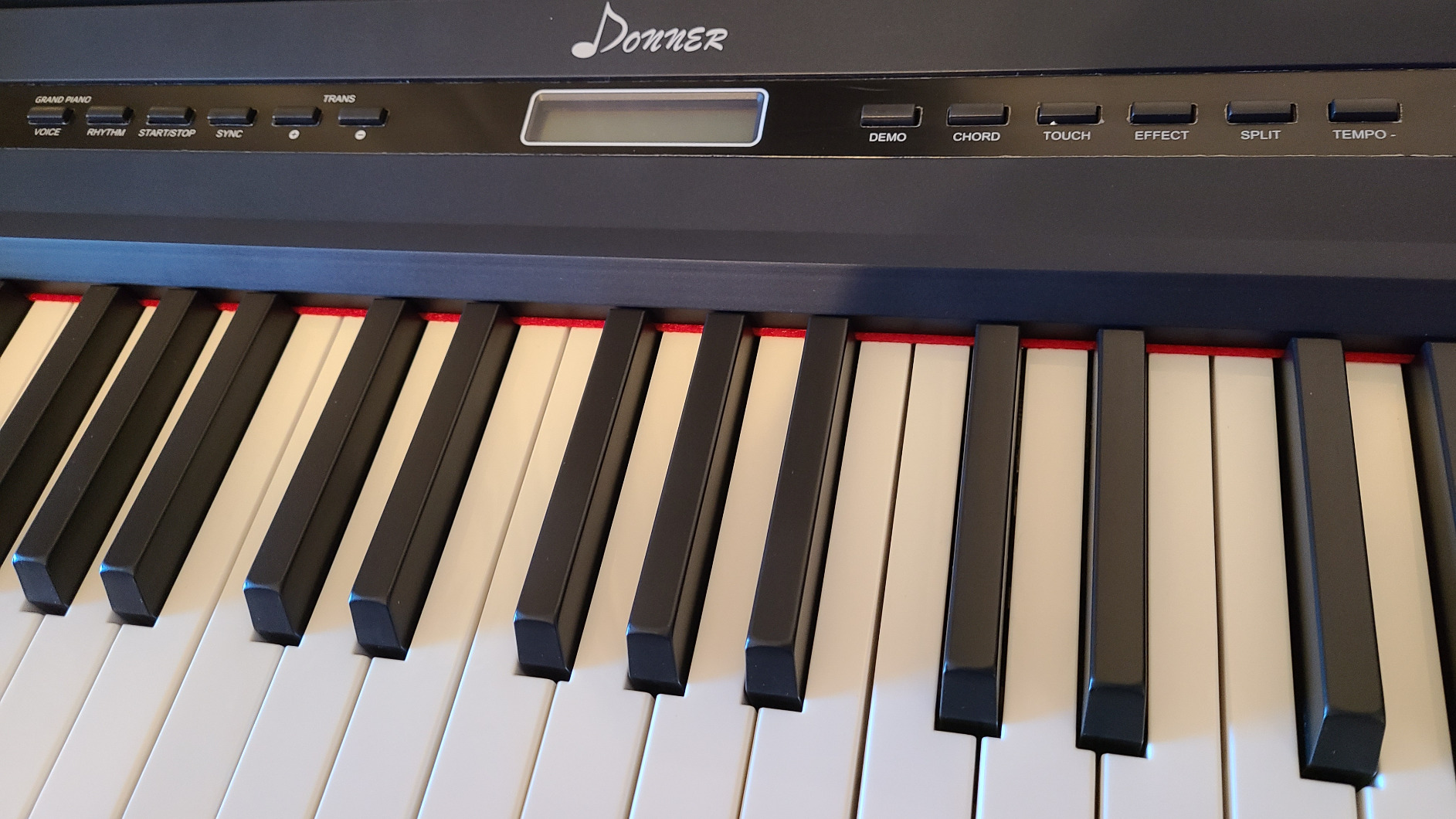 Donner DEP-20 Beginner Digital Piano 88 Key Full Size Weighted Keyboard, Portable Electric Piano with Furniture Stand and 3-Pedal Unit customer photo 2