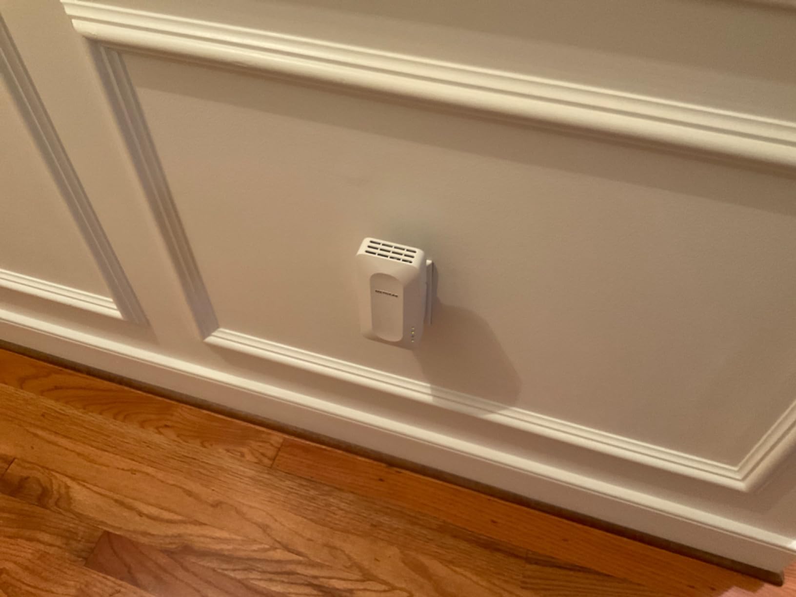 WiFi 6 Mesh Range Extender (EAX15) - Add up to 1,500 sq. ft., 20 Devices with AX1800 Dual-Band Wireless Signal Repeater (up to 1.8 Gbps Speed), WPA3 Security, One Network Name customer photo 2